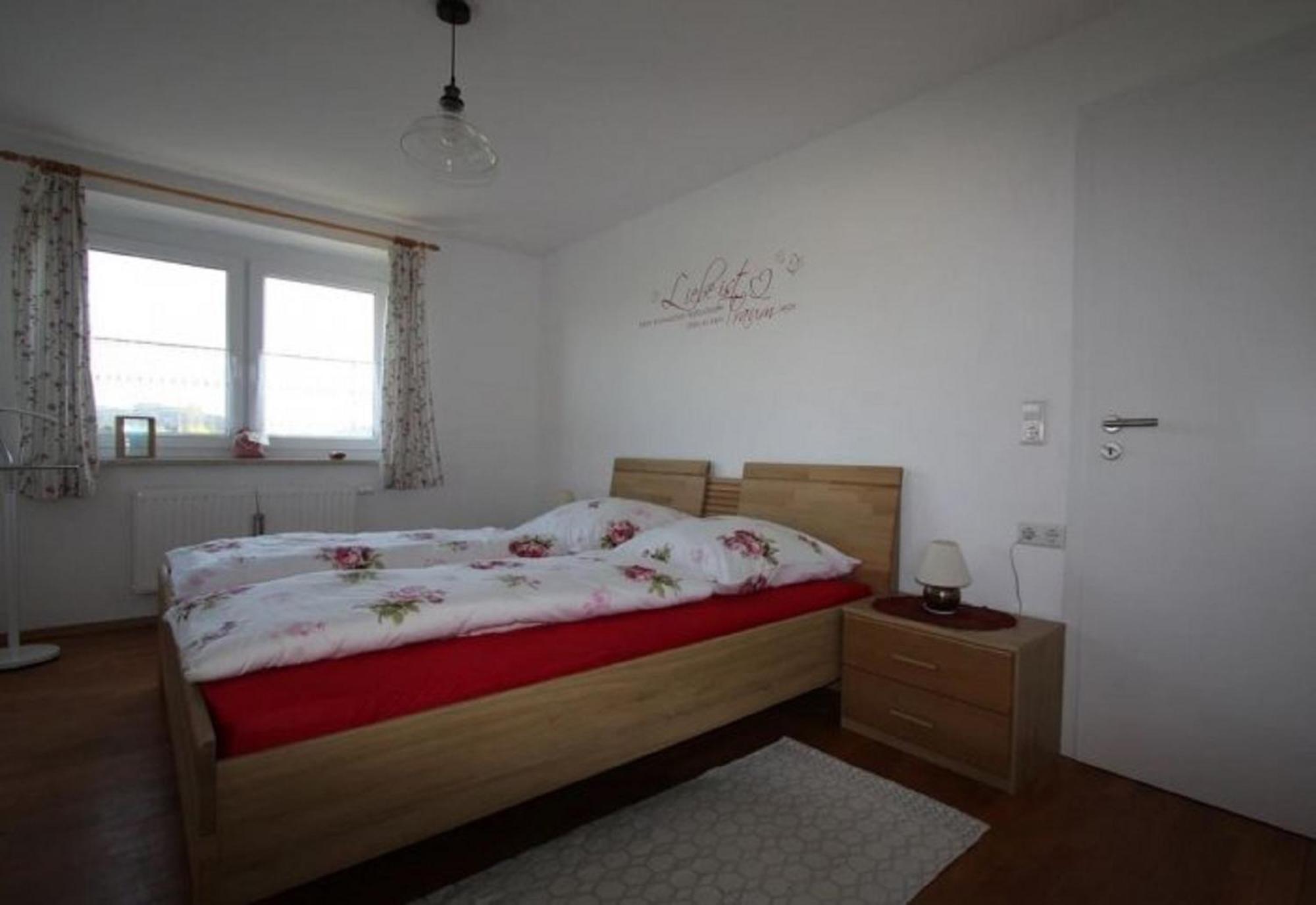 One-Bedroom Apartment with Balcony photo 1