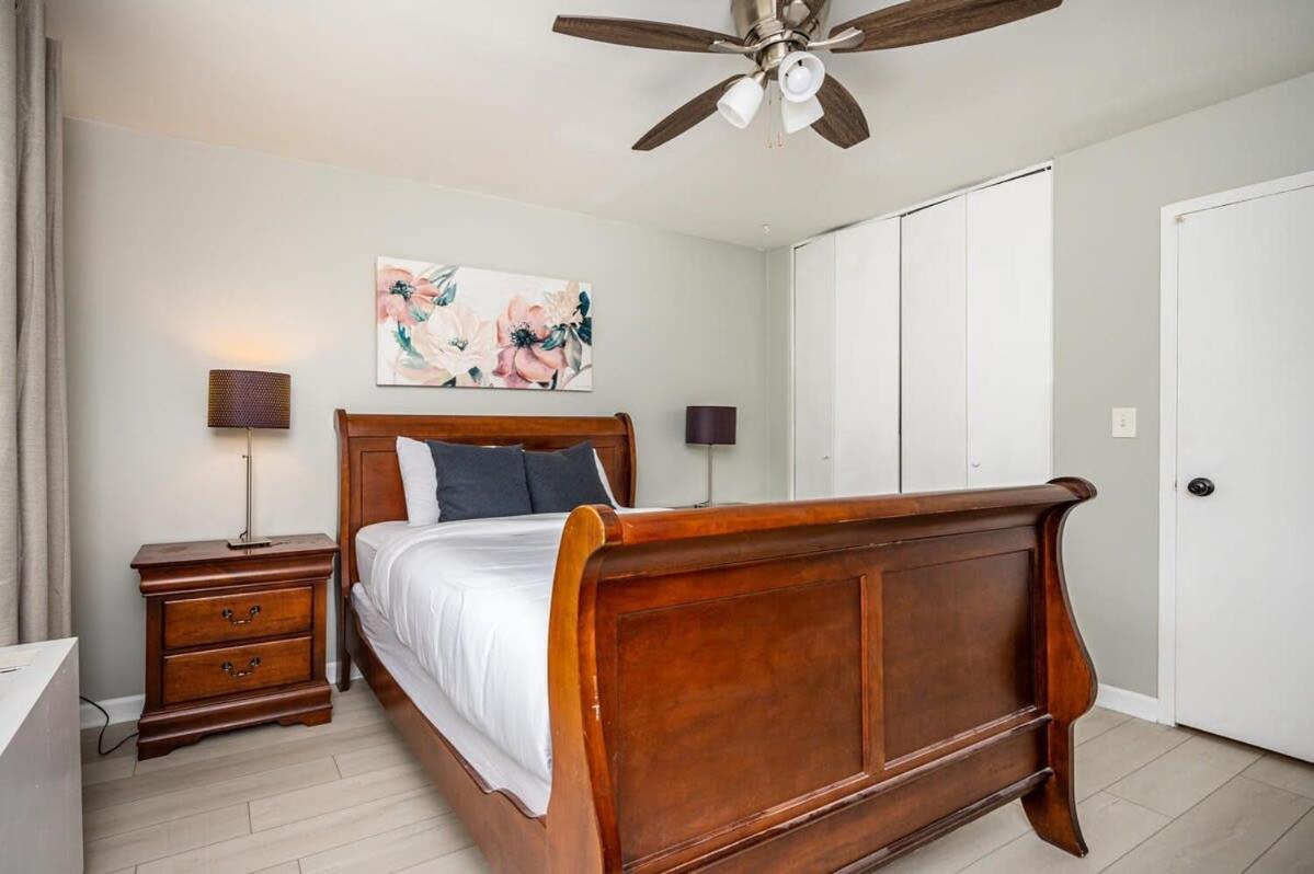 Two-Bedroom Apartment - Photo 14