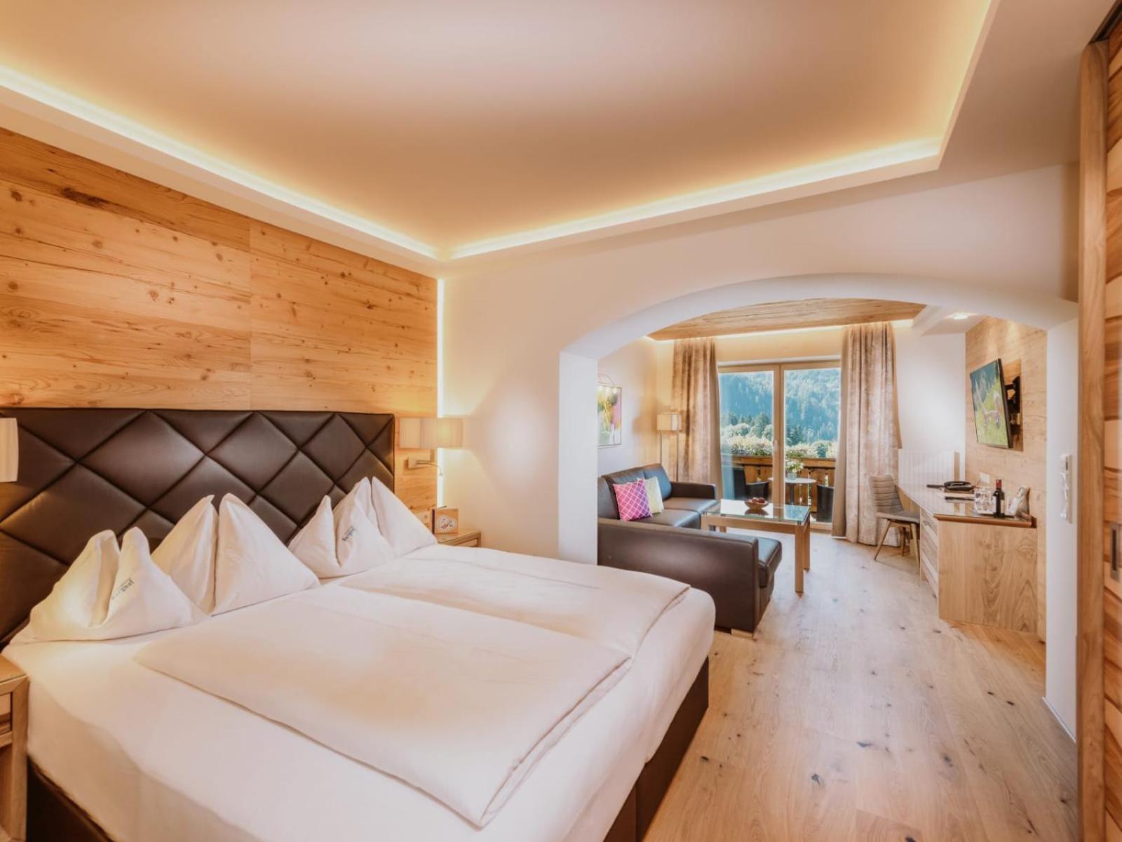 Junior Suite Deluxe - Photo 1