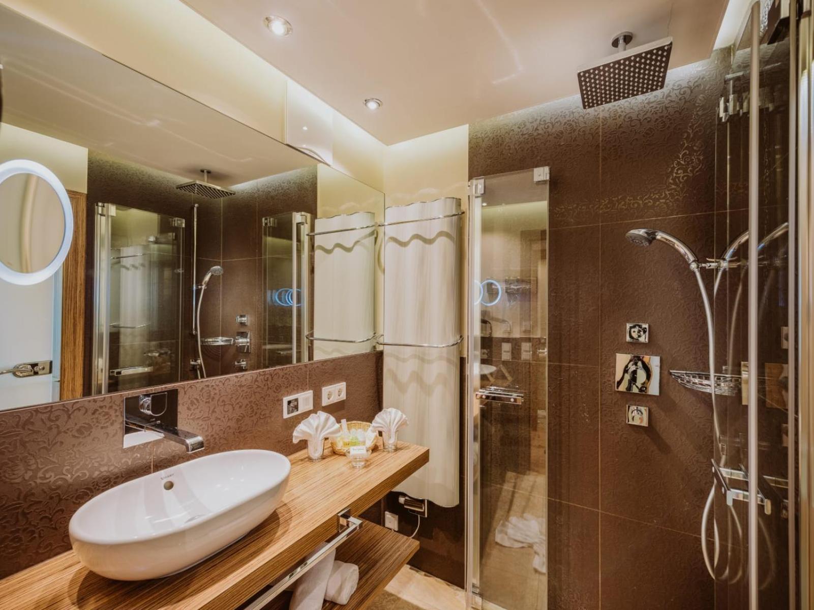 Junior Suite Deluxe - Photo 3