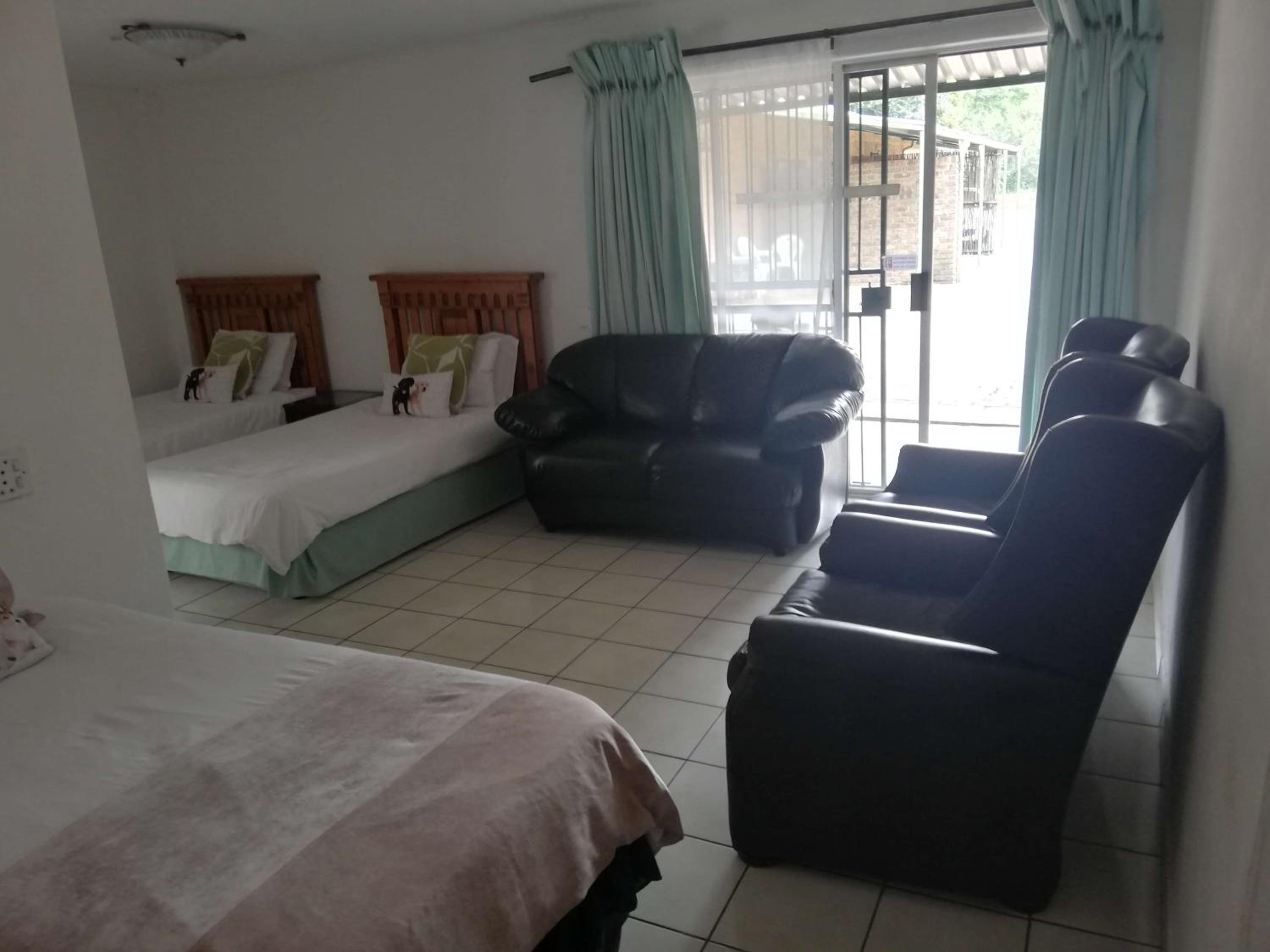 Family Room photo 2