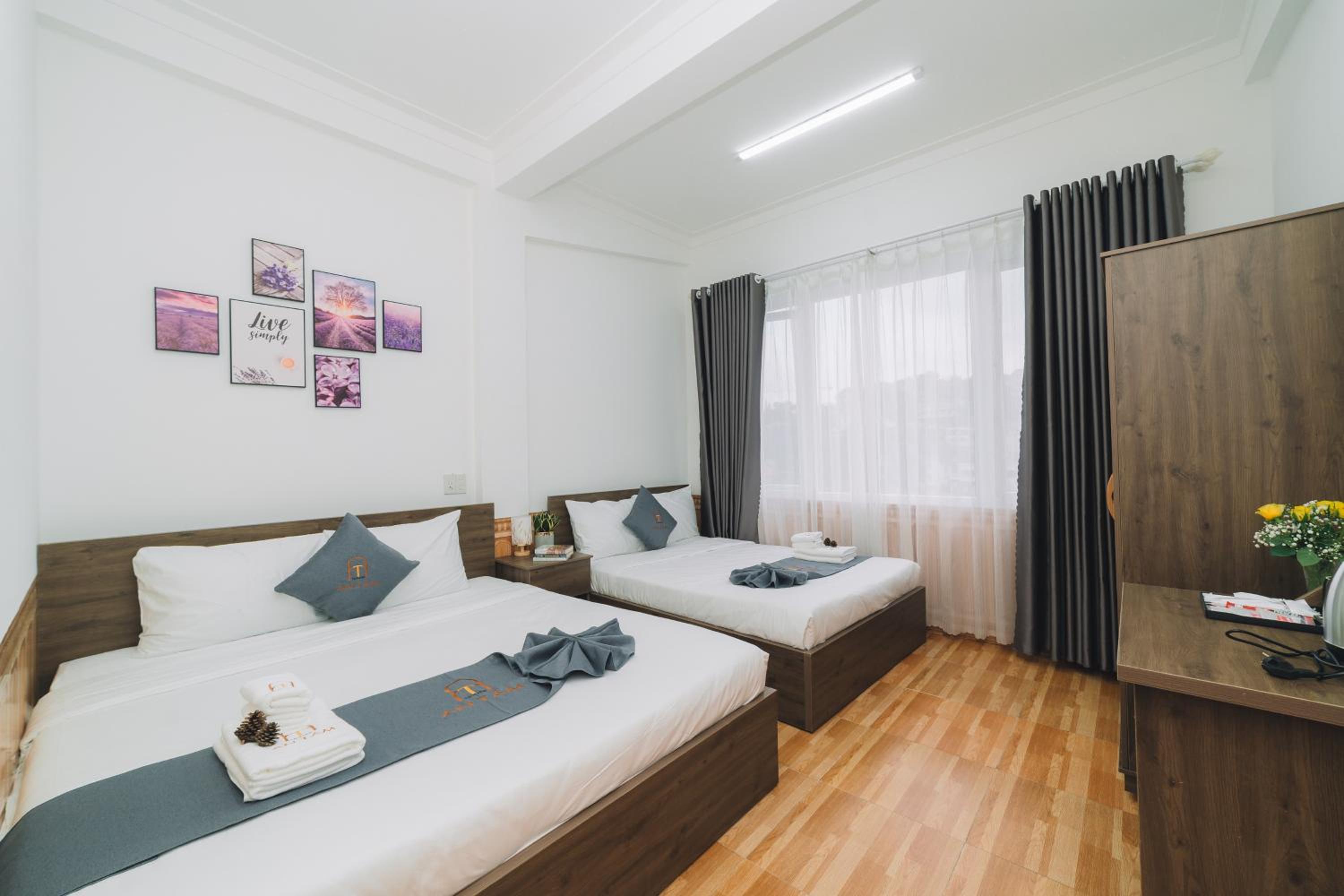Deluxe Family Room - Photo 1