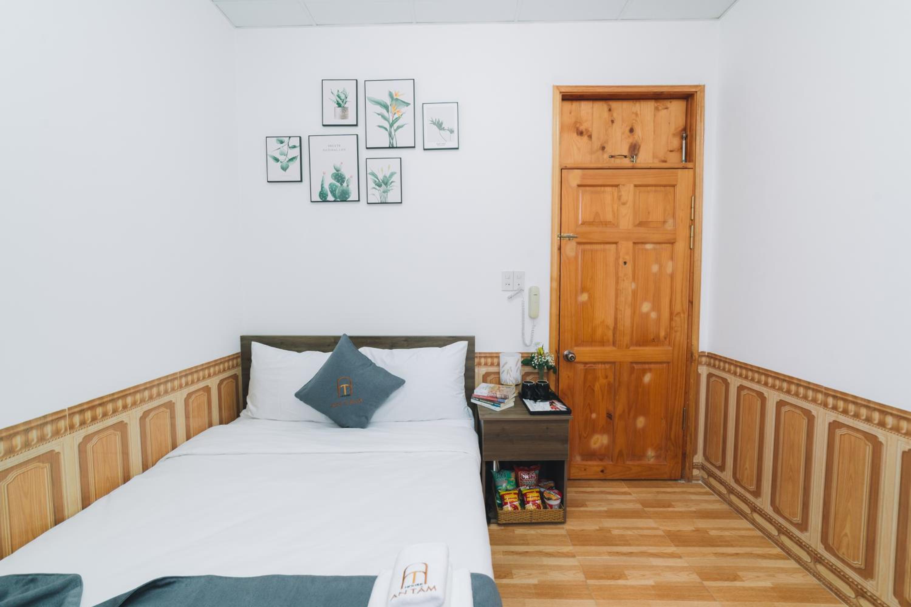 Standard Double Room - Photo 4