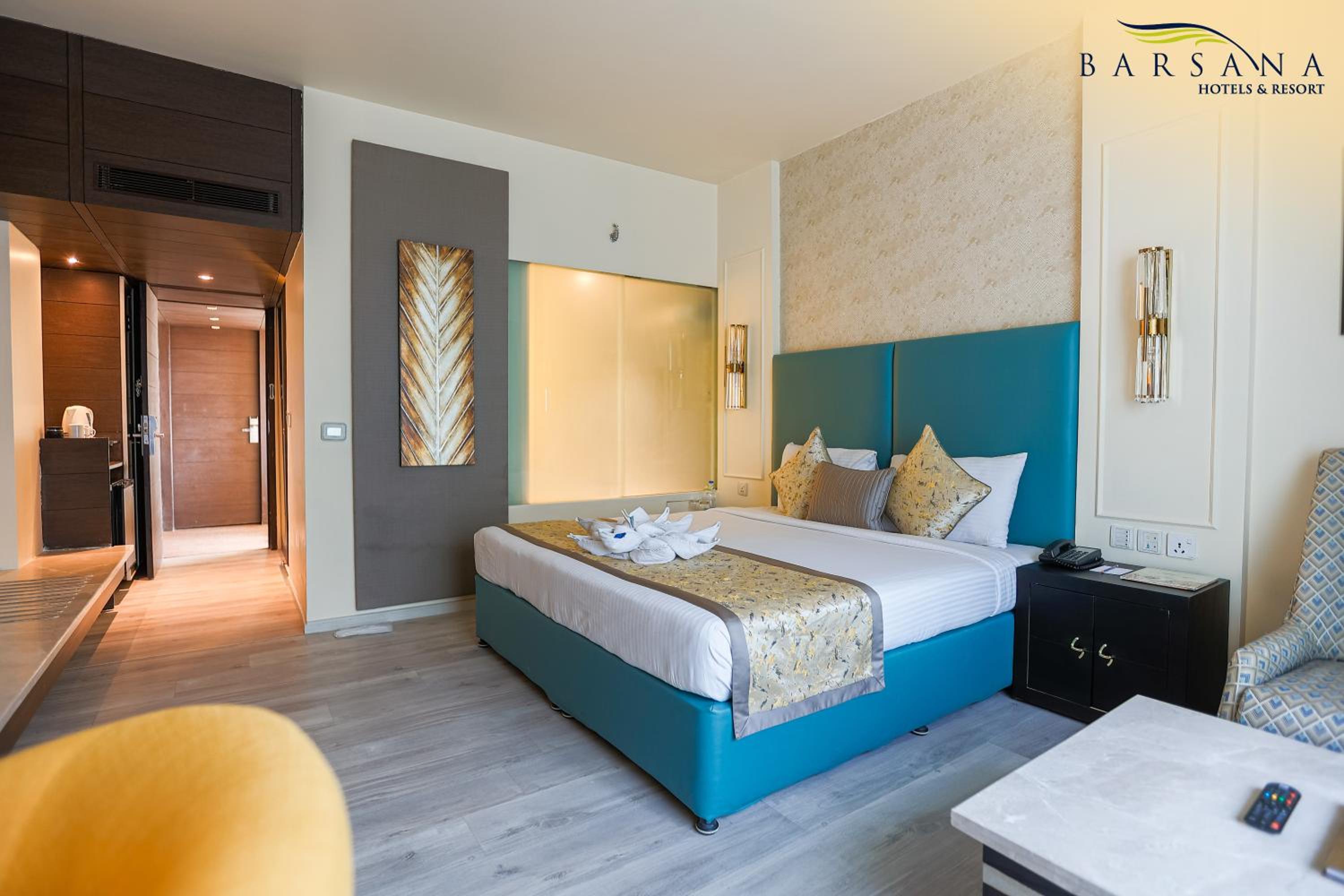 Premium Twin Room photo 2