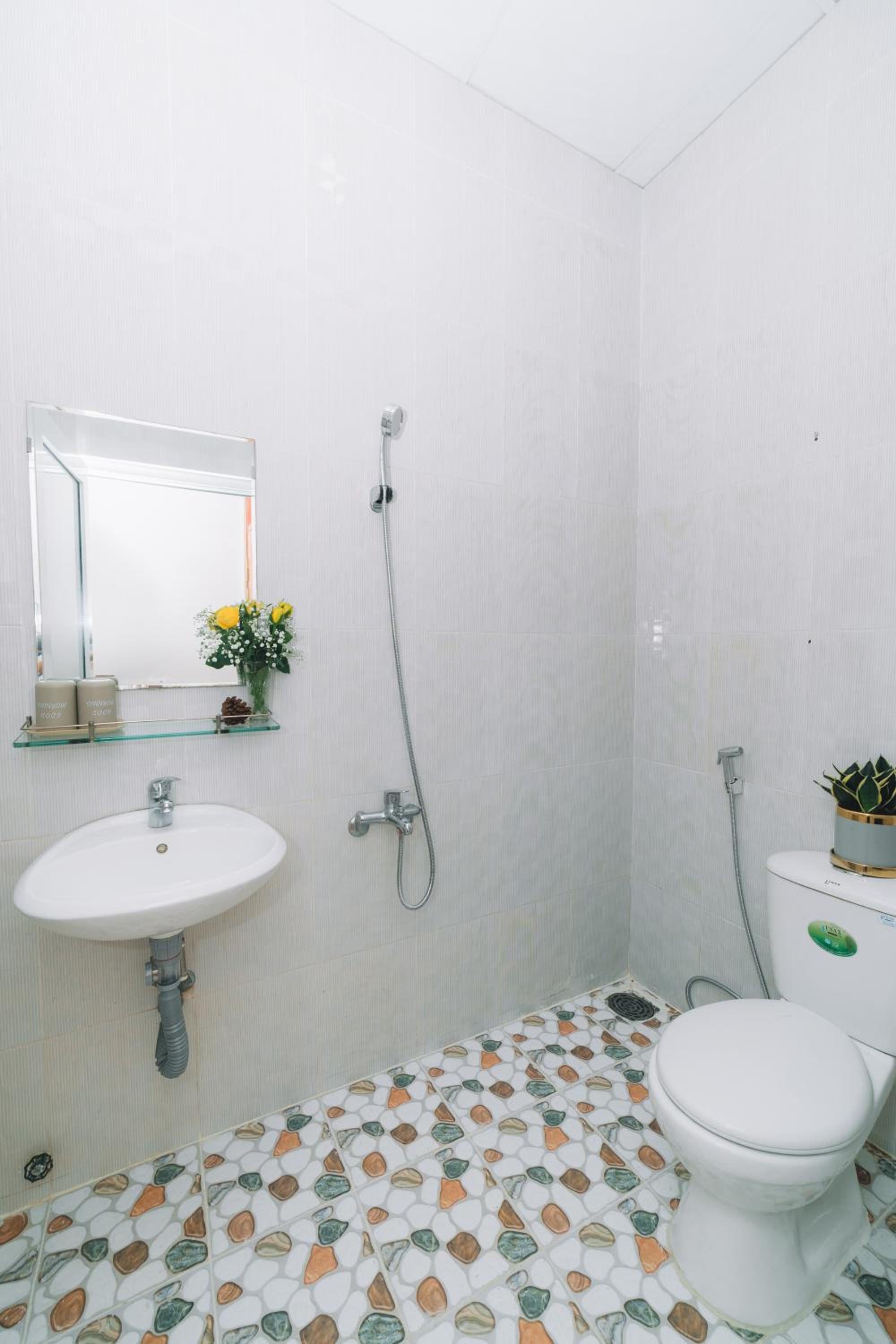 Standard Double Room - Photo 14