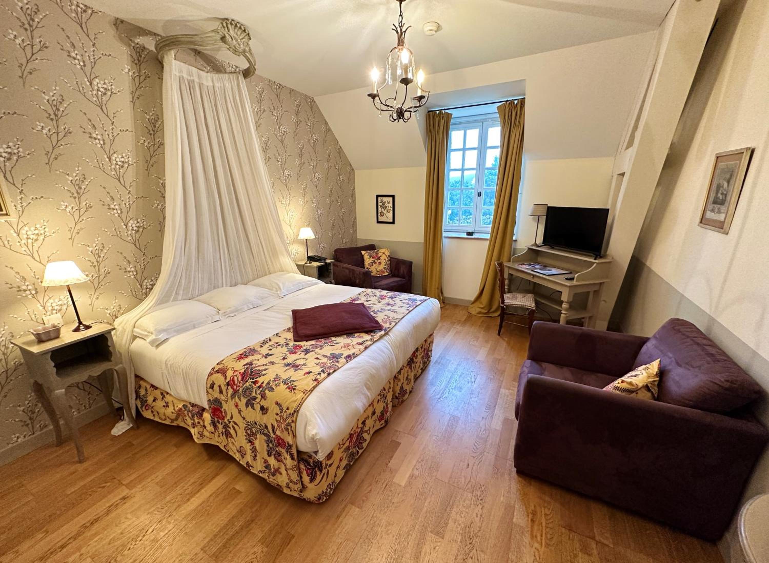 Double/Twin Room in the Orangery photo 3