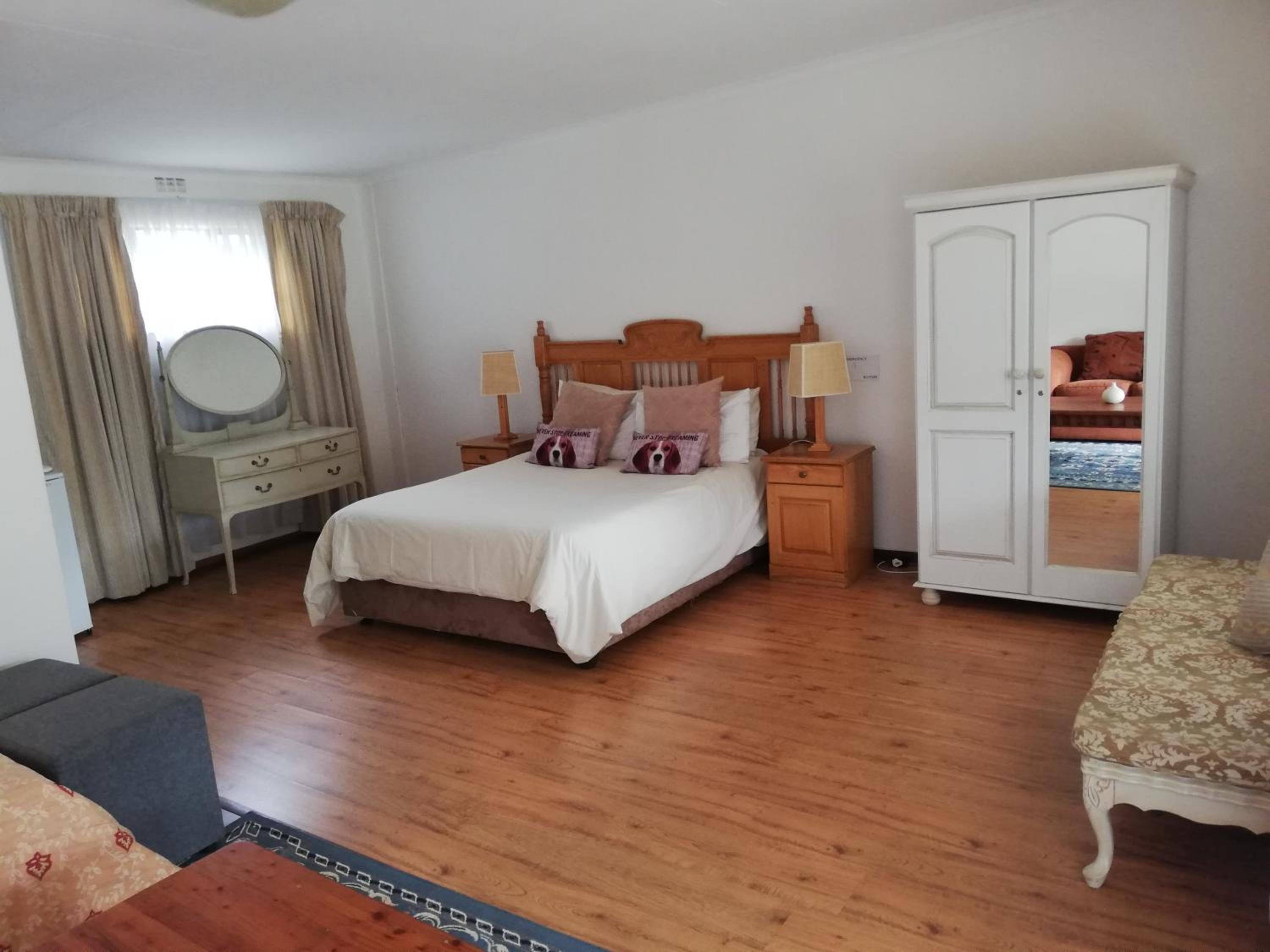 Double Room With Extra Bed photo 1