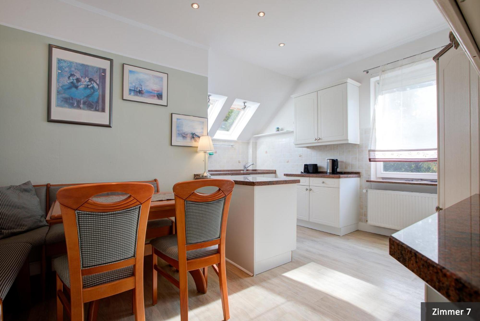 One-Bedroom Apartment with Garden View photo 3