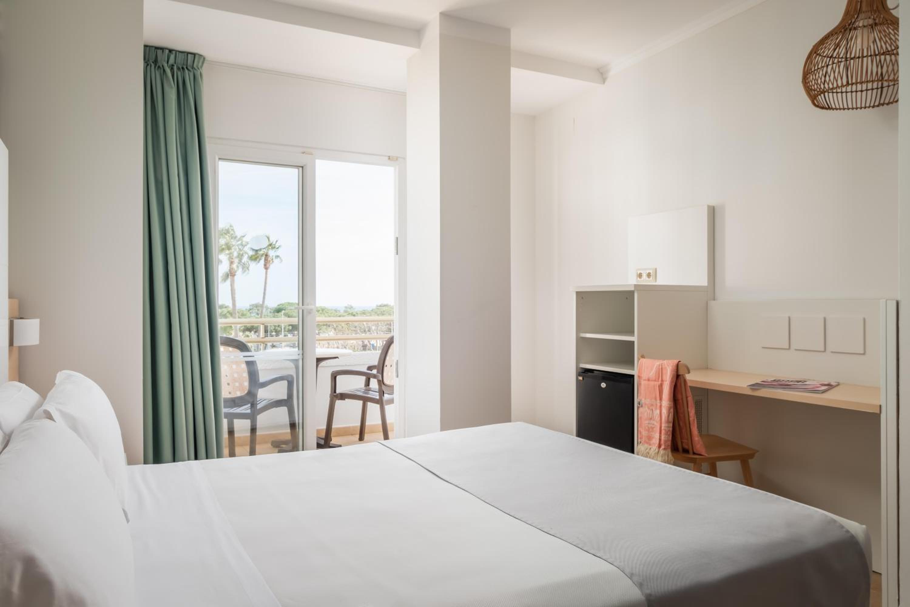 Habitación Familiar con Vista al Mar