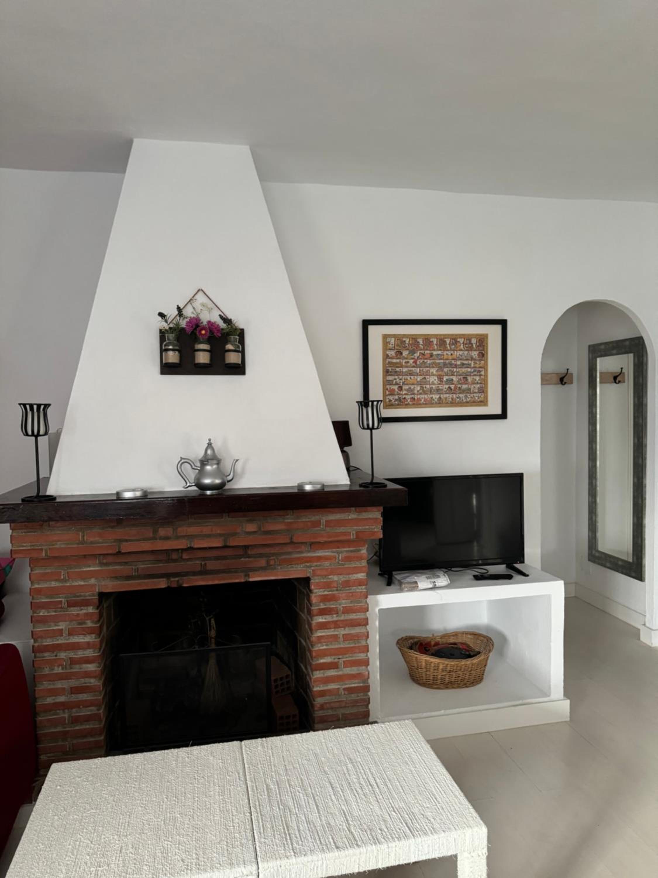Three-Bedroom Apartment photo 2