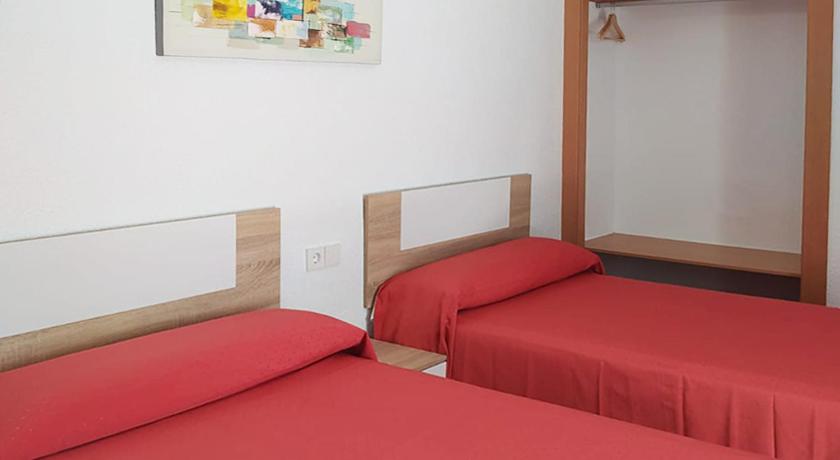 Habitación Estándar con Dos Camas Individuales