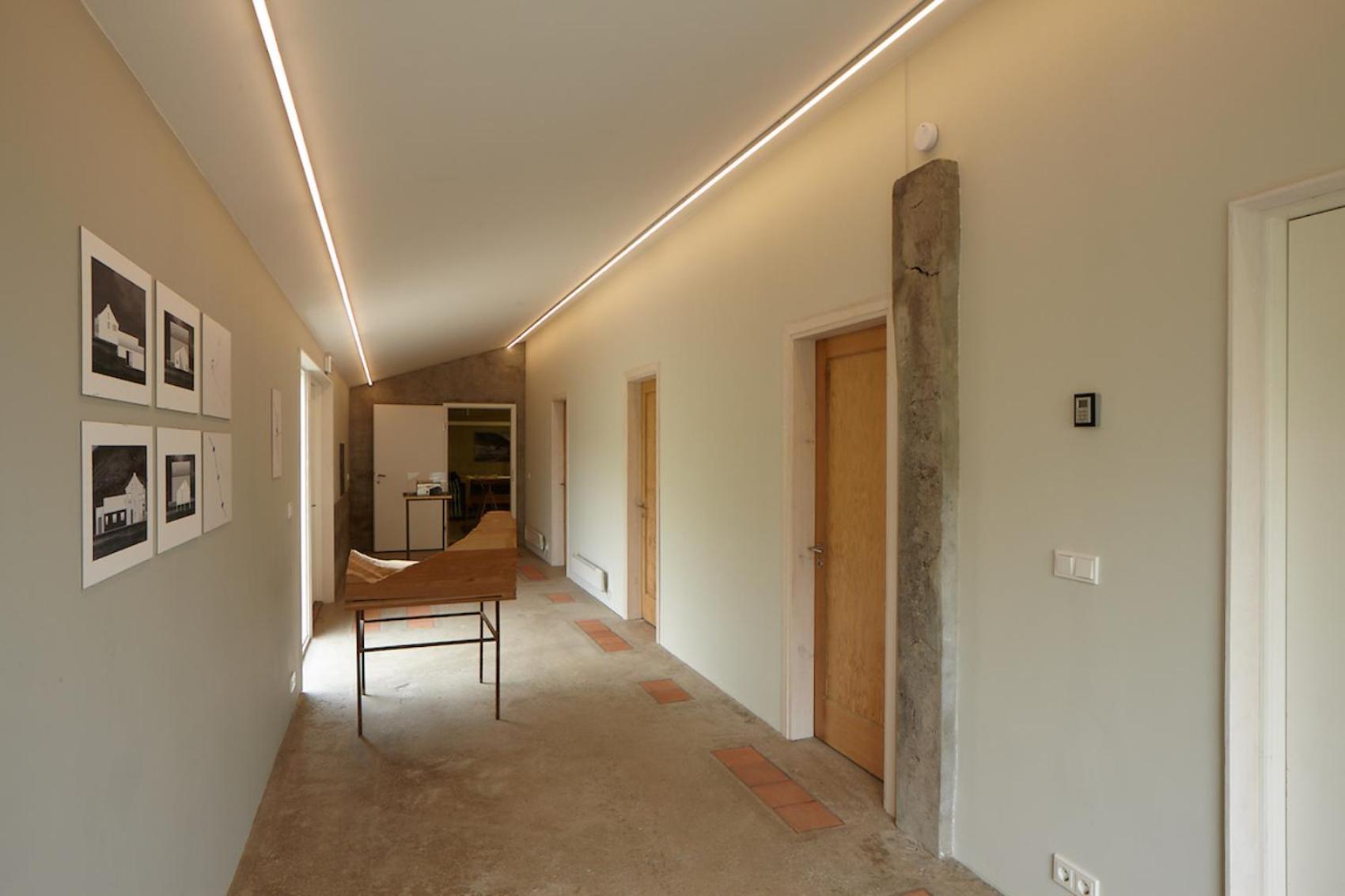 Double or Twin Room with Private Bathroom - Photo 20