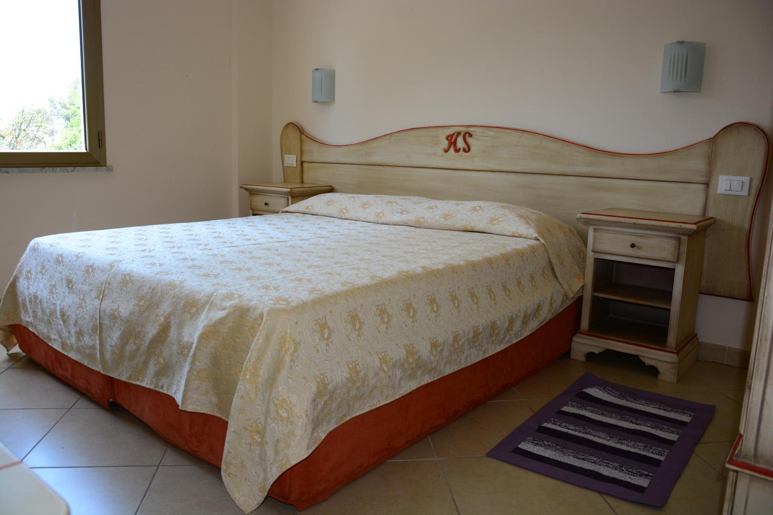 Basic Double Room