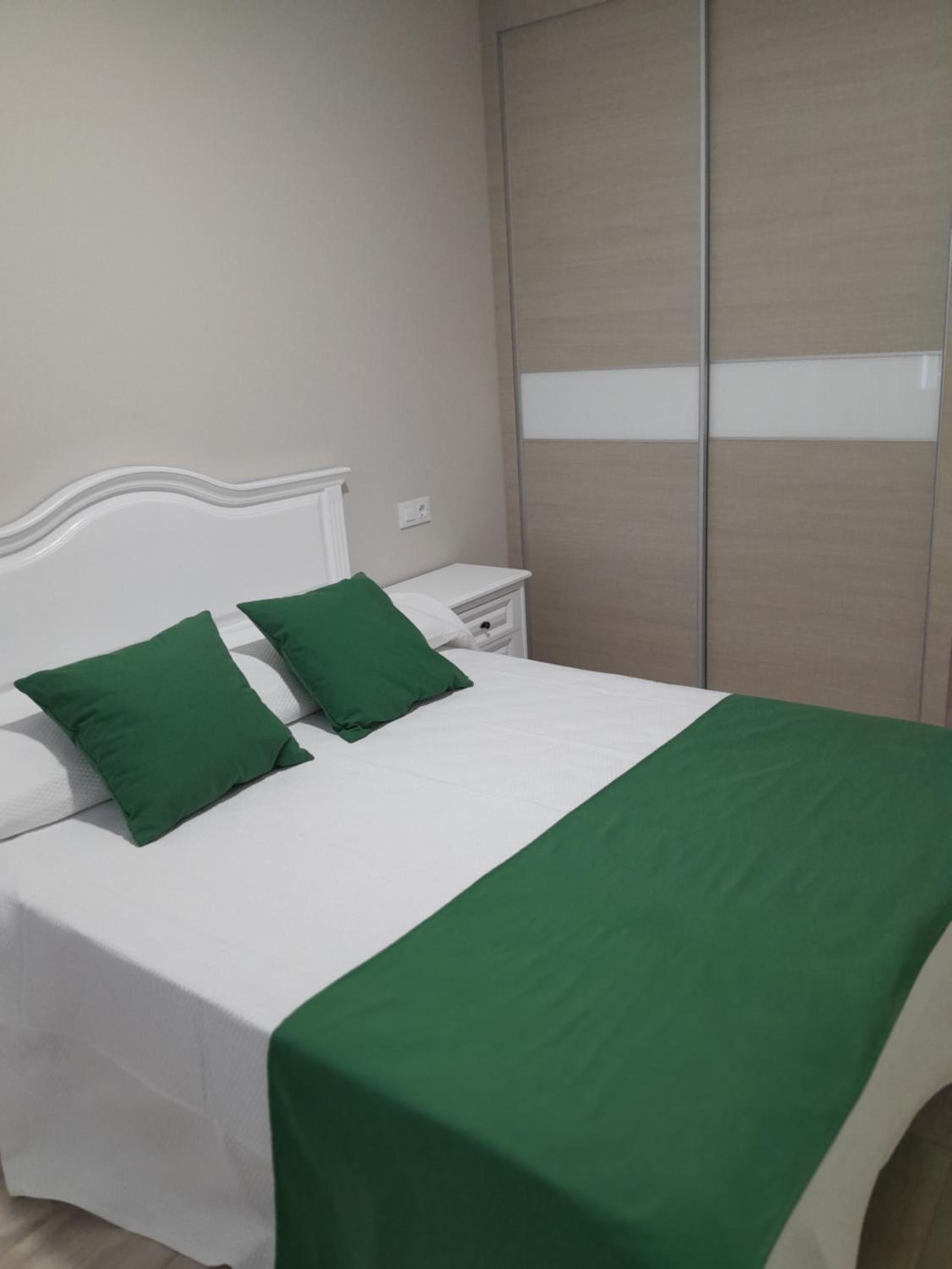 Apartamento de dos habitaciones con vista al mar