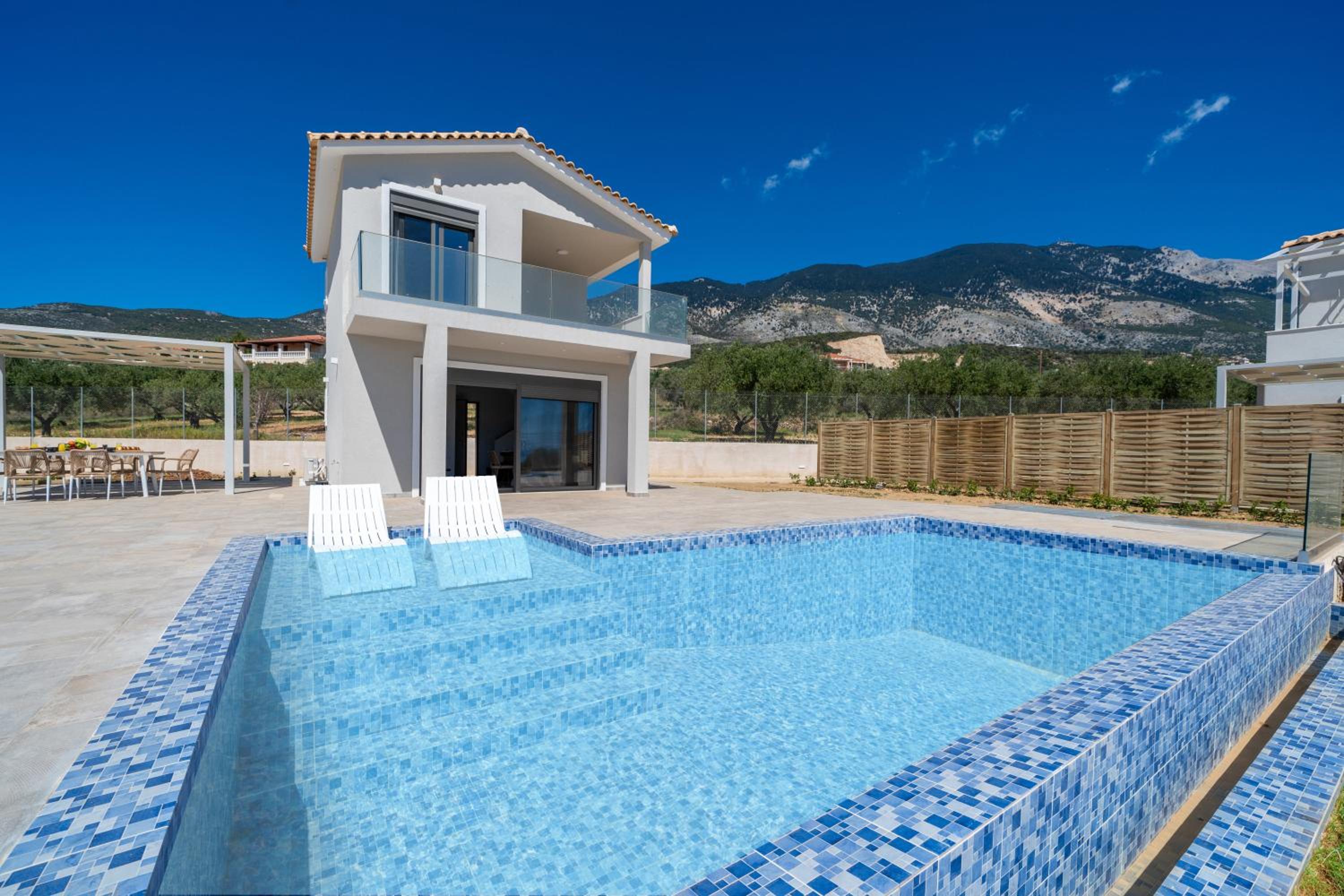 Villa with Private Pool photo 3