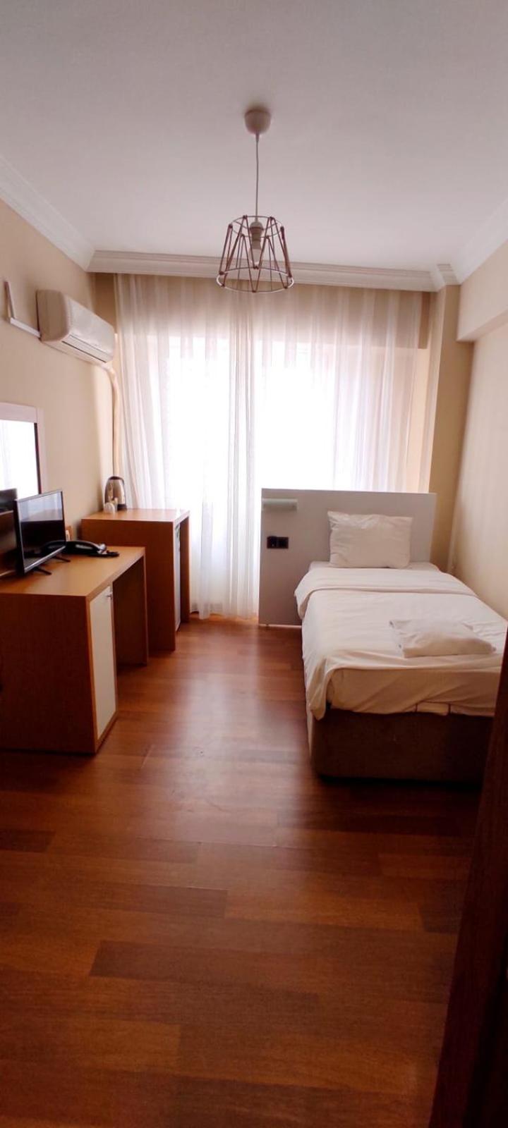 Single Room photo 1