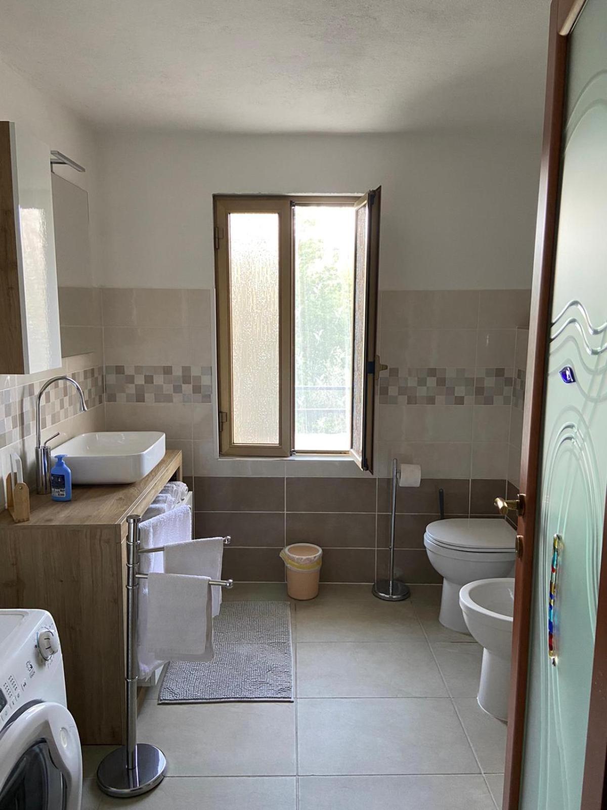 One-Bedroom House photo 2
