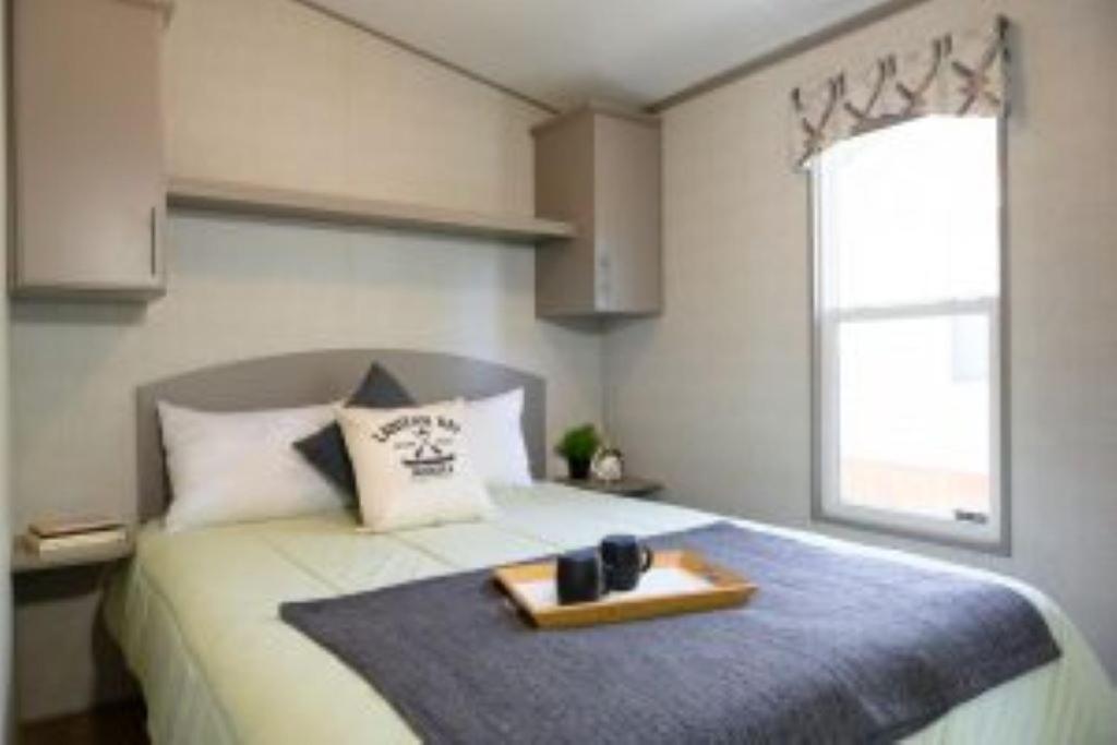 Two-Bedroom House photo 3