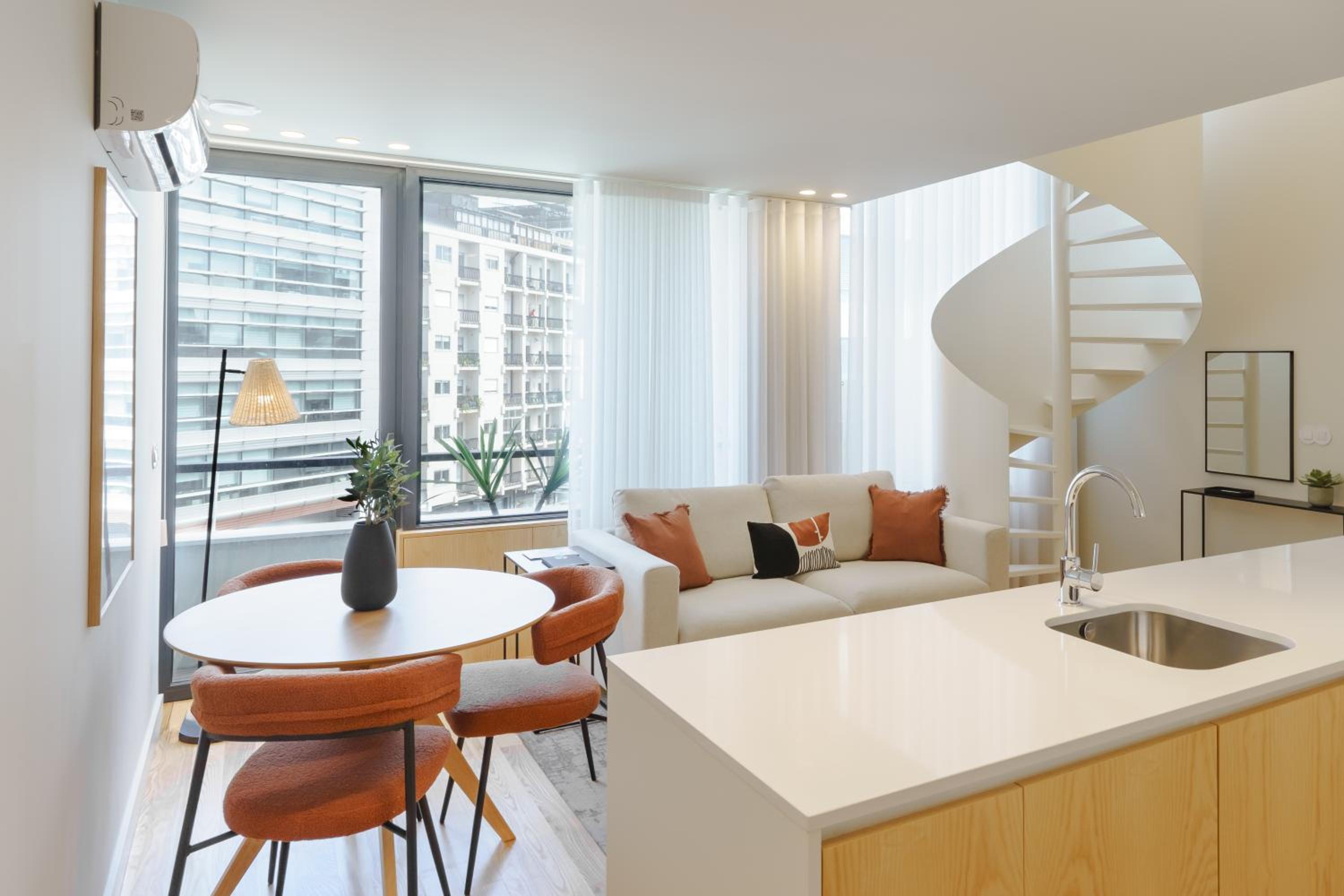 Loft - Photo 6