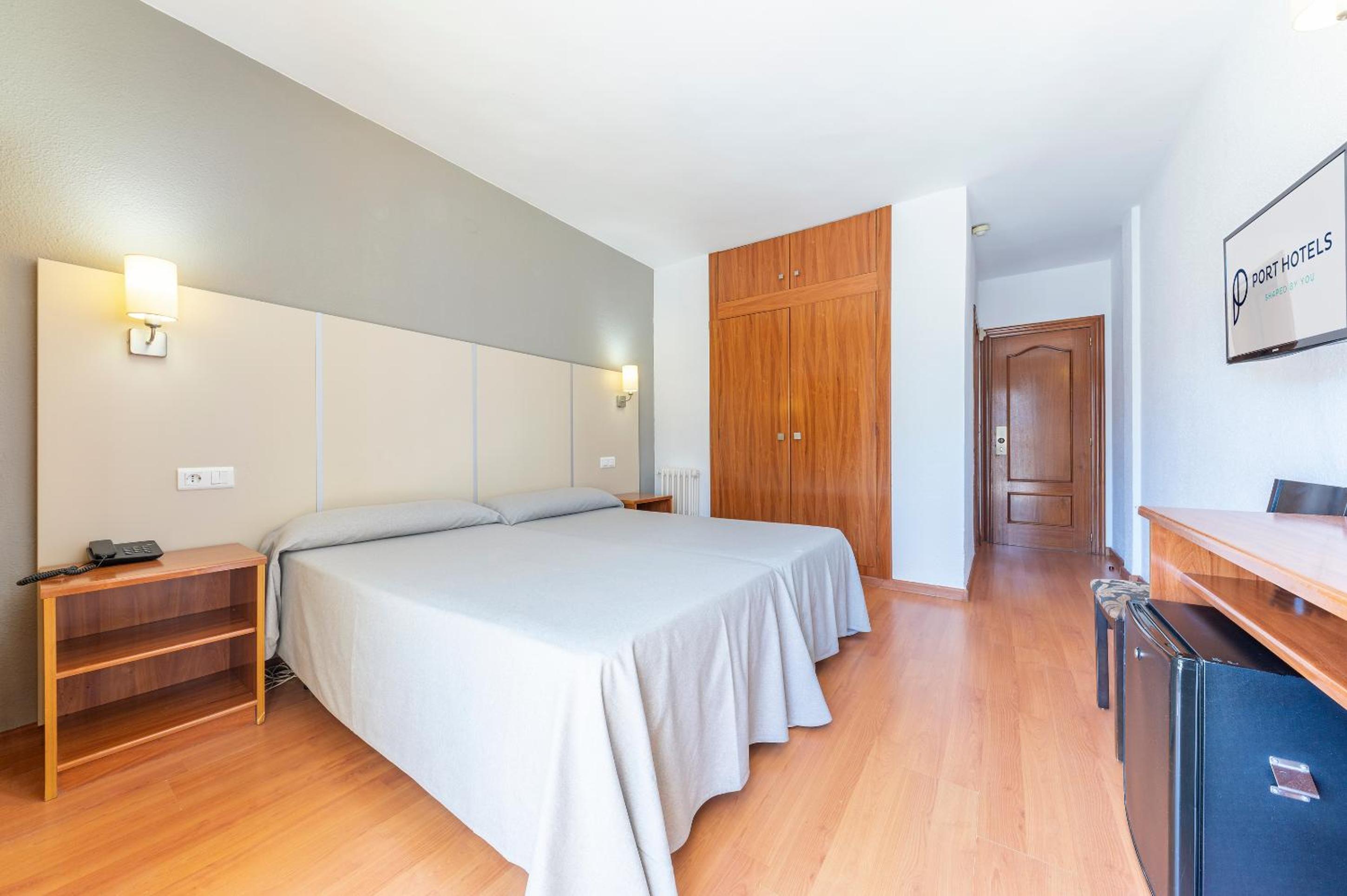 Double Room with Pool view (3 Adults)