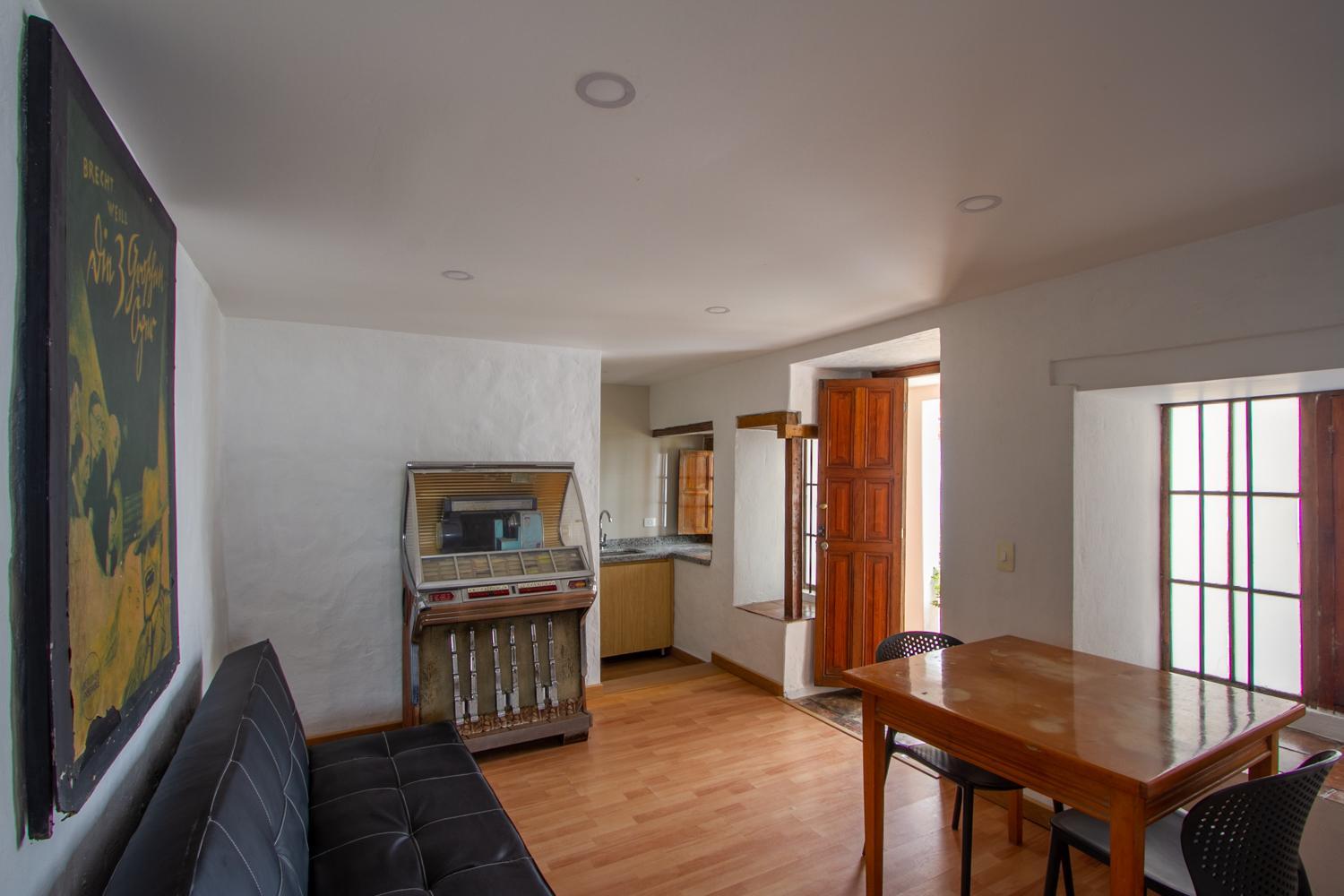 Studio Apartment