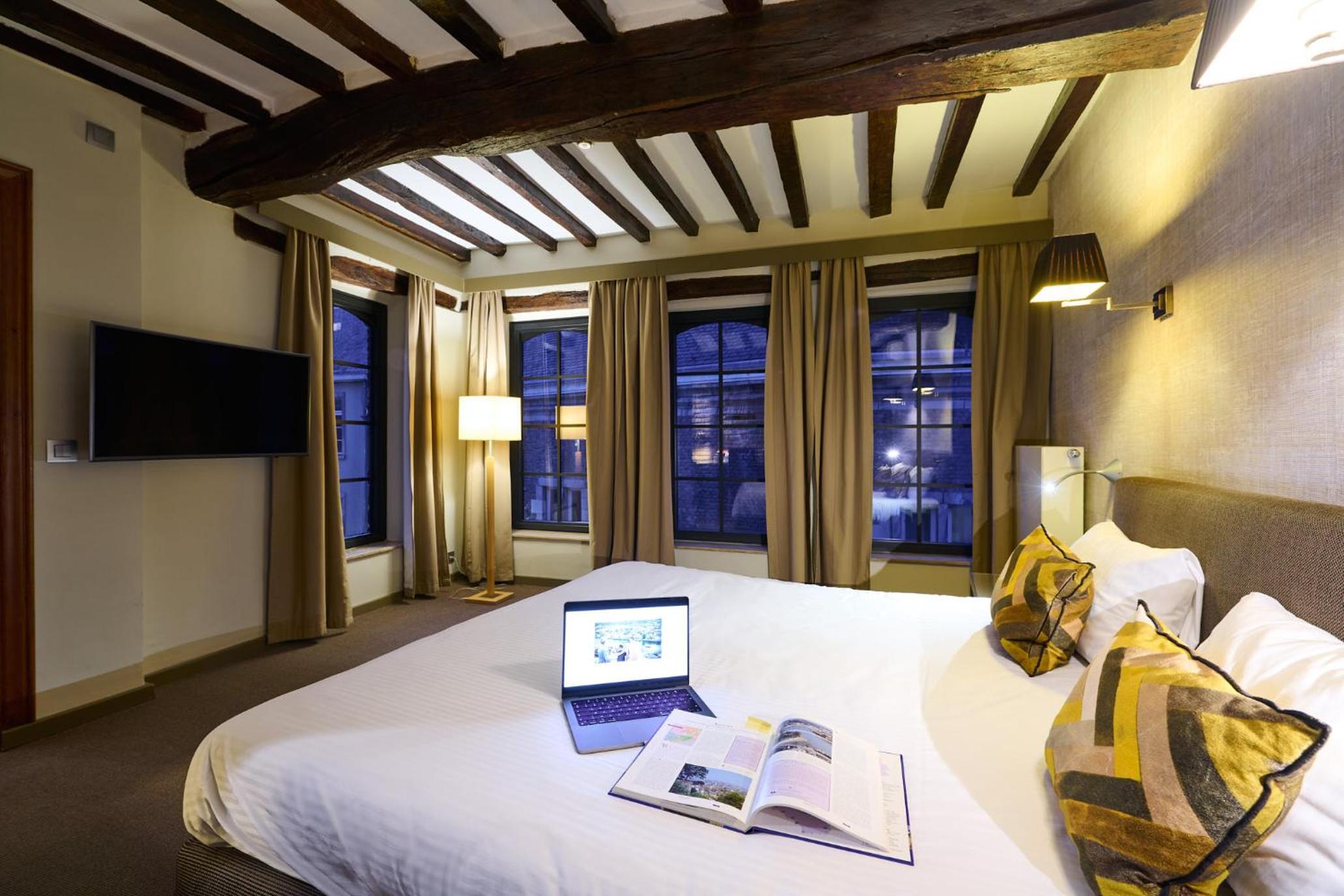 Suite with Sauna