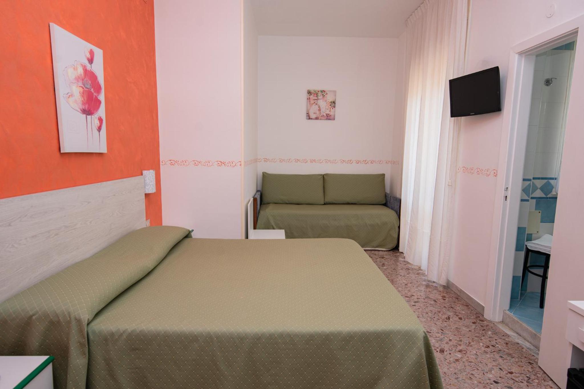 Standard Double Room - Photo 2