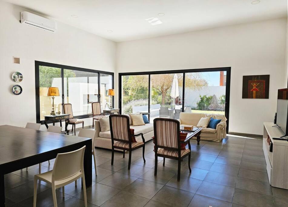 Three-Bedroom House photo 1