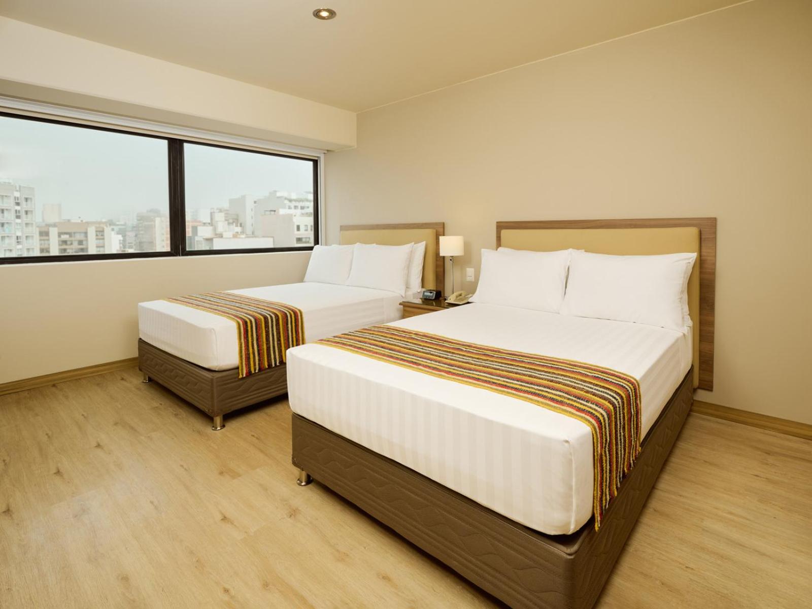 Senior Twin Suite - Photo 8