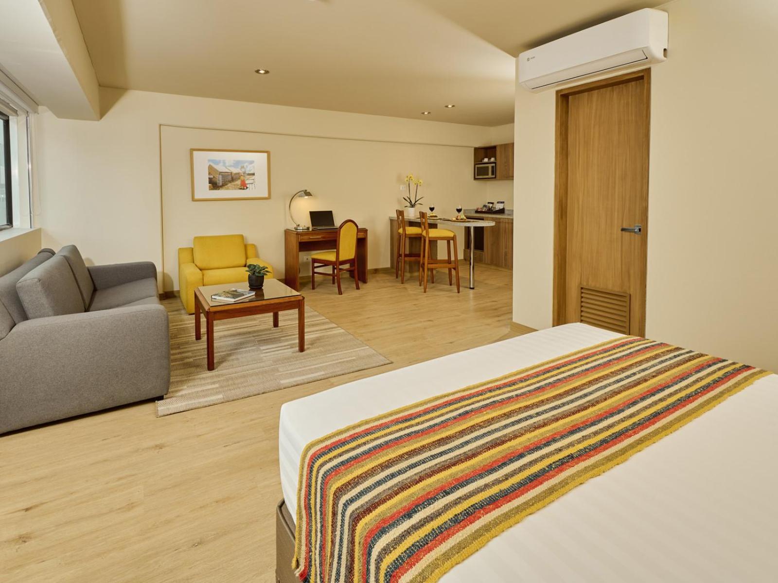 Junior Suite - Photo 1