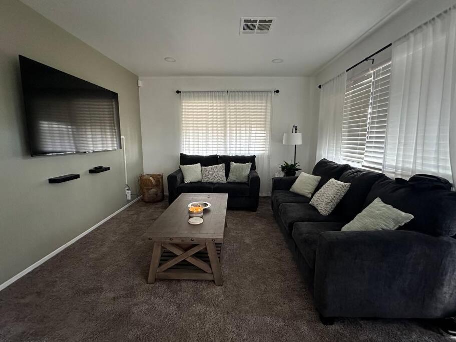 Three-Bedroom House photo 1