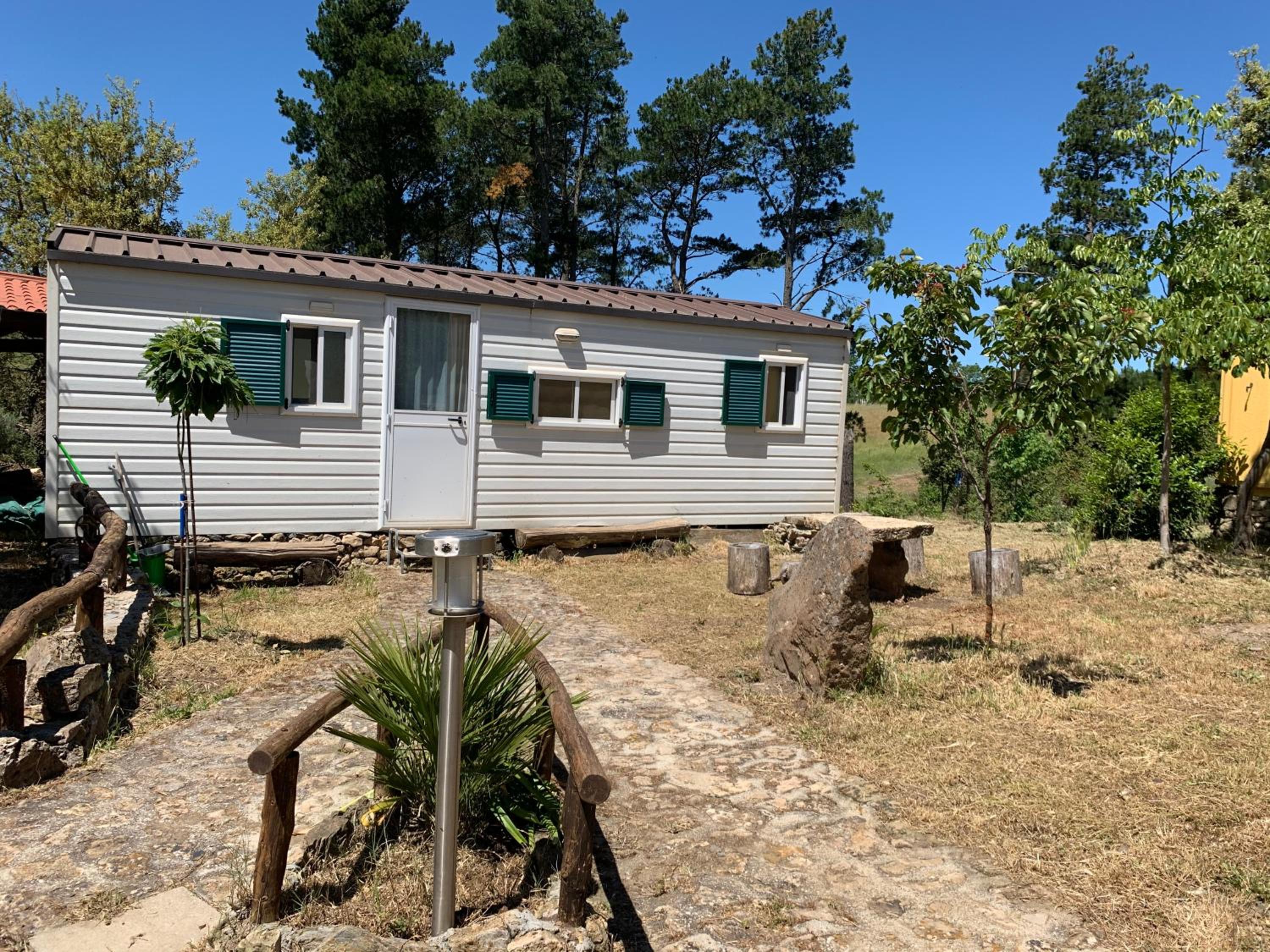 Mobile Home photo 2