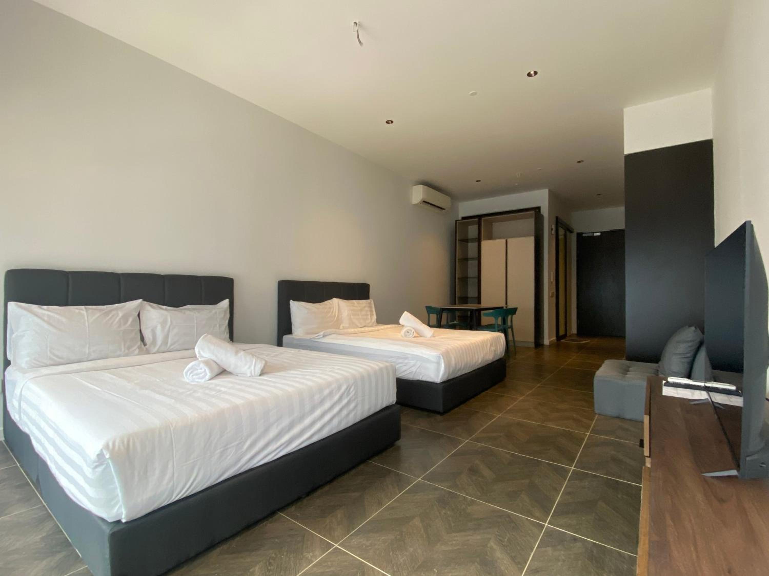 Superior Queen Room with Two Queen Beds