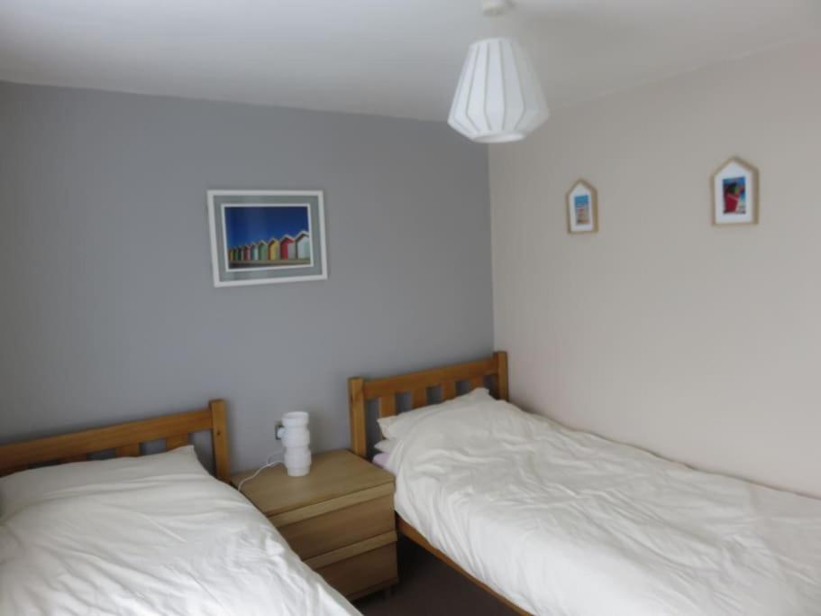 Two-Bedroom House photo 3