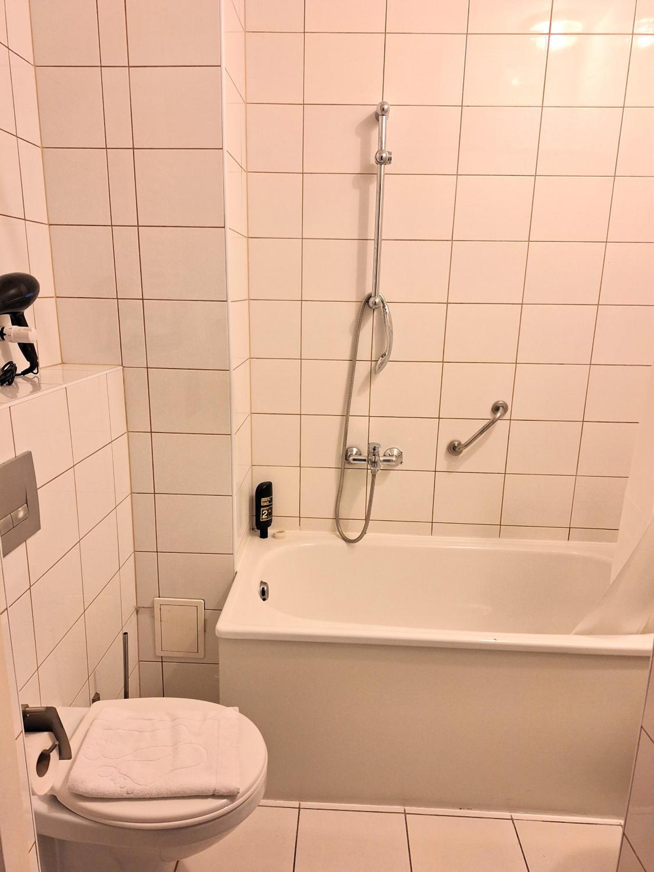 Double Room - Photo 4