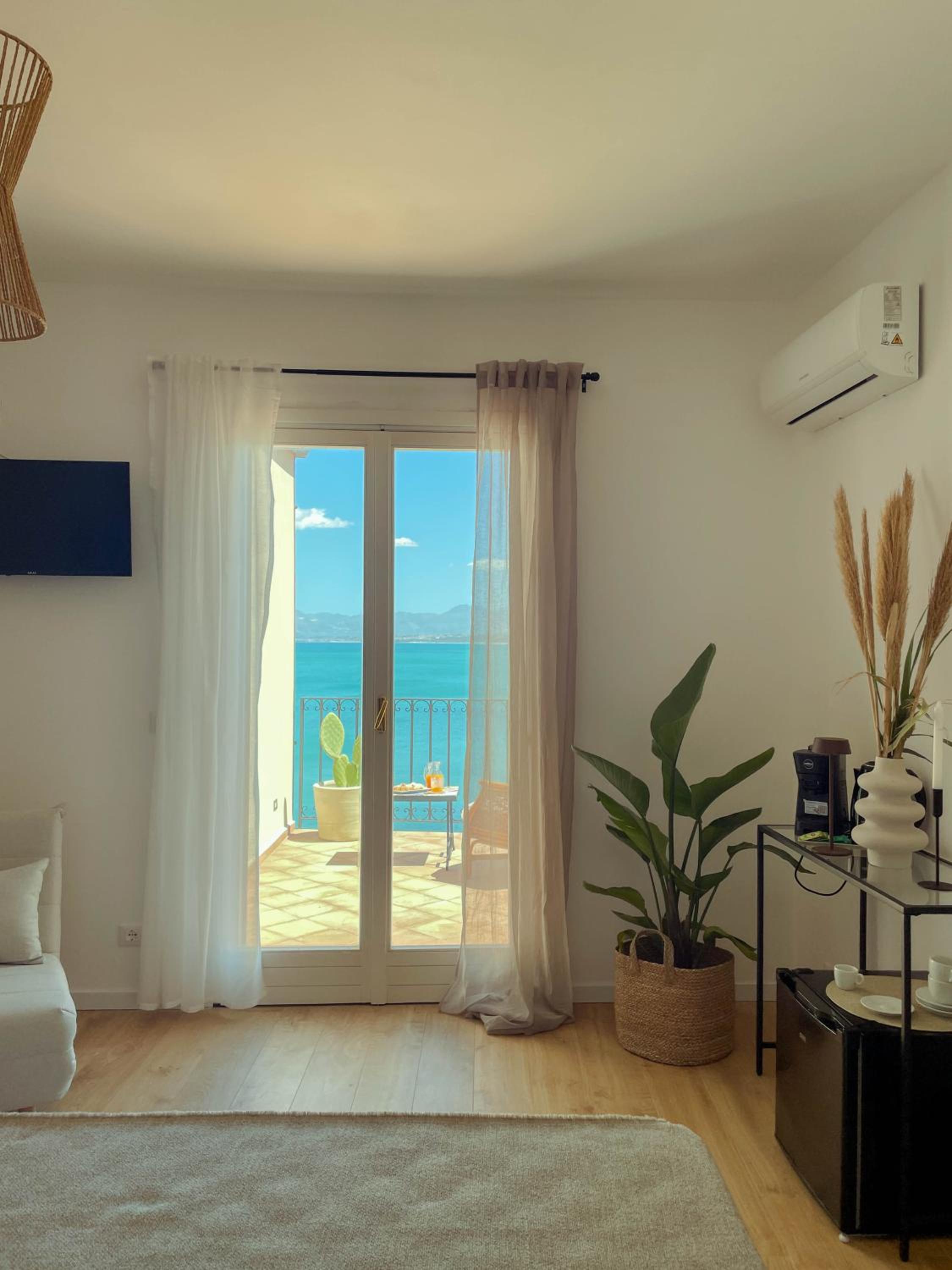 Superior Triple Room with Sea View