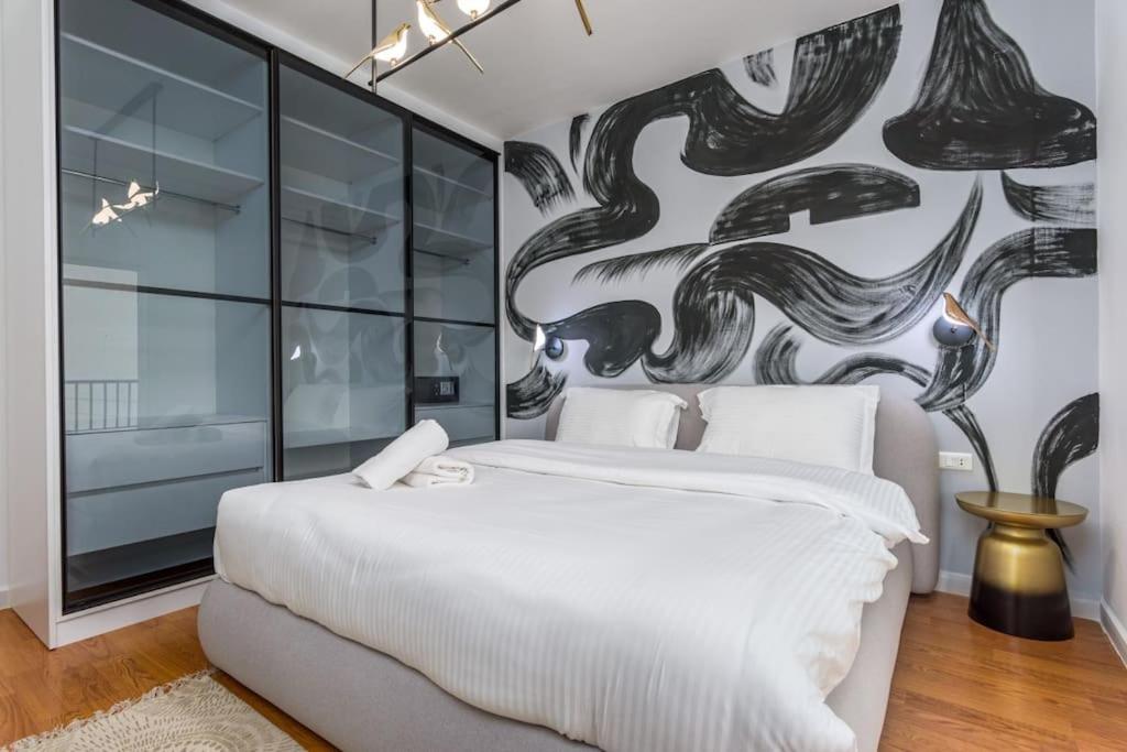 Two-Bedroom Apartment with Balcony photo 3