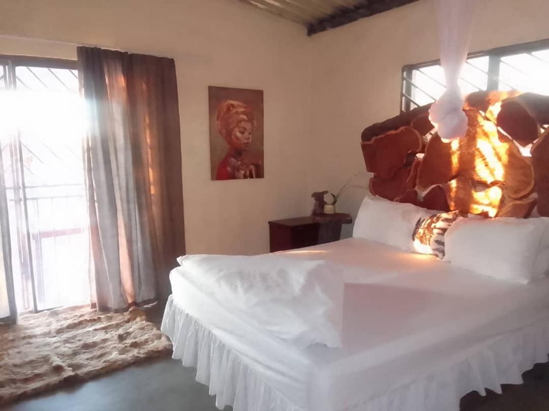 Double Room with Pool View photo 1