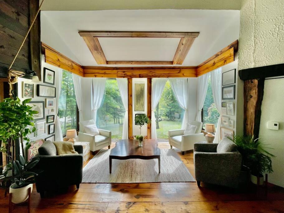 Three-Bedroom Chalet photo 1