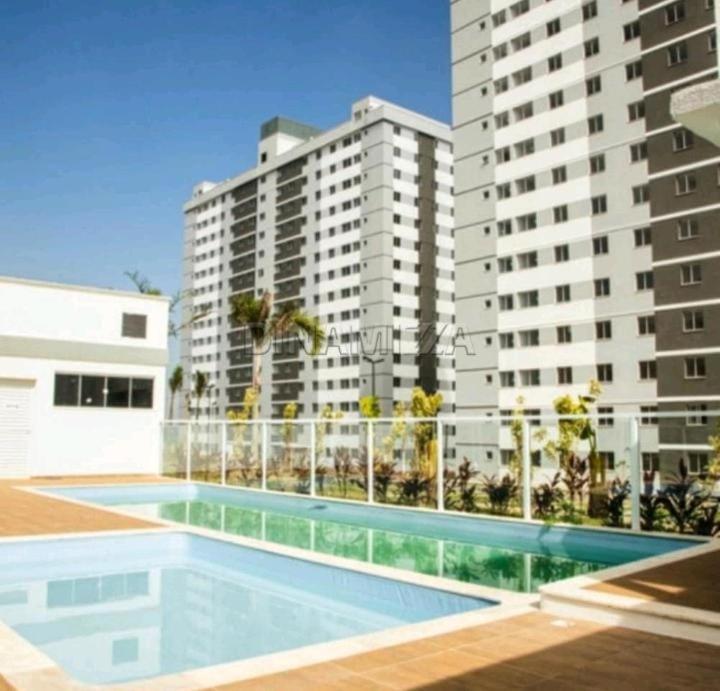 Deluxe One-Bedroom Apartment with City View photo 2