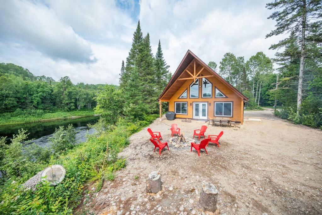 Three-Bedroom Chalet photo 1