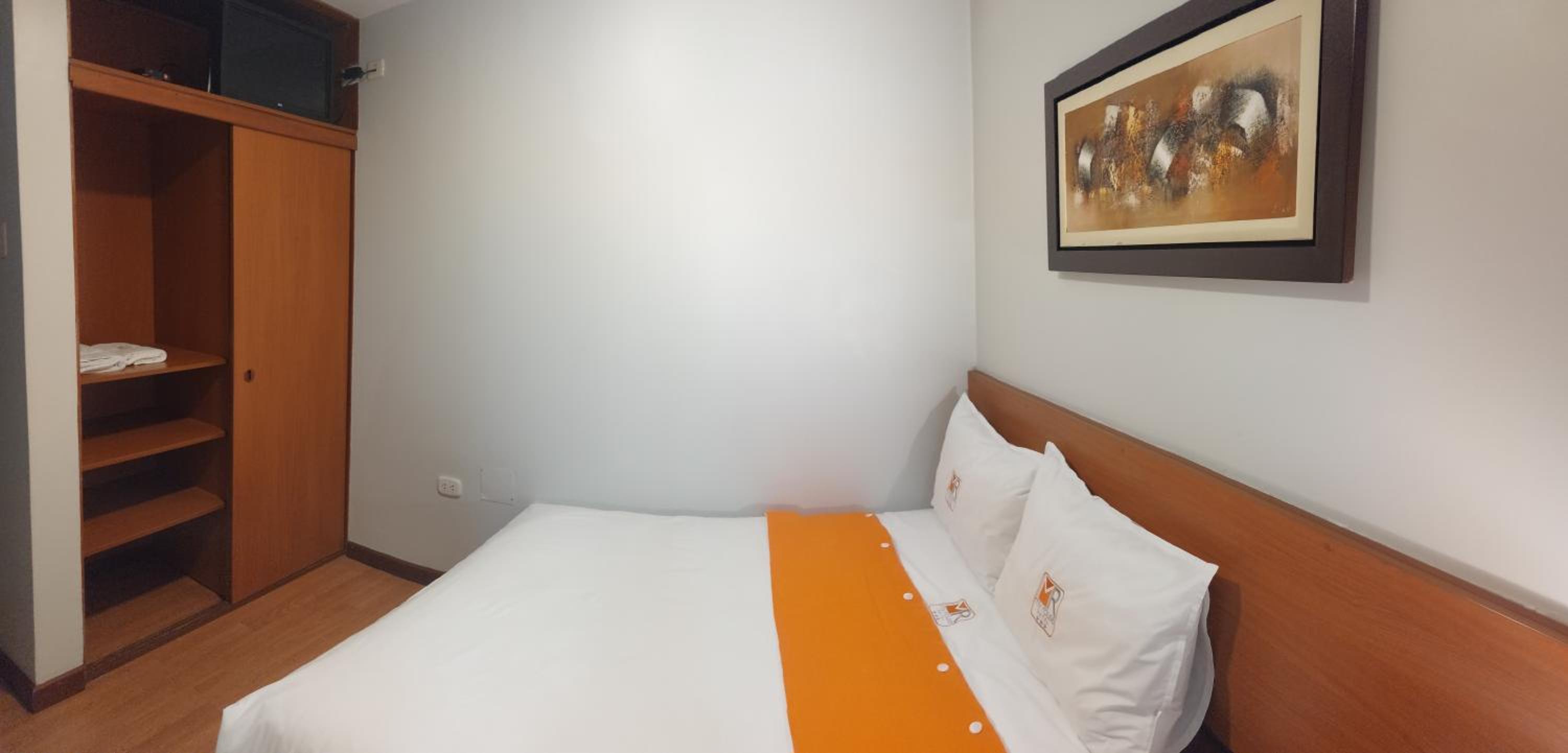 Single Room photo 3