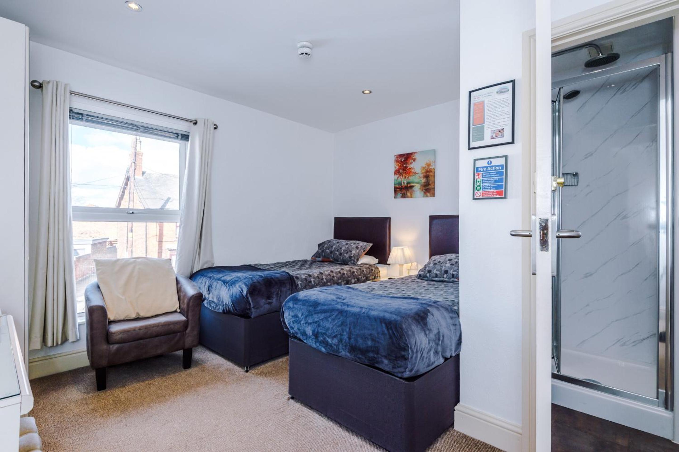 Superior Twin Room photo 2