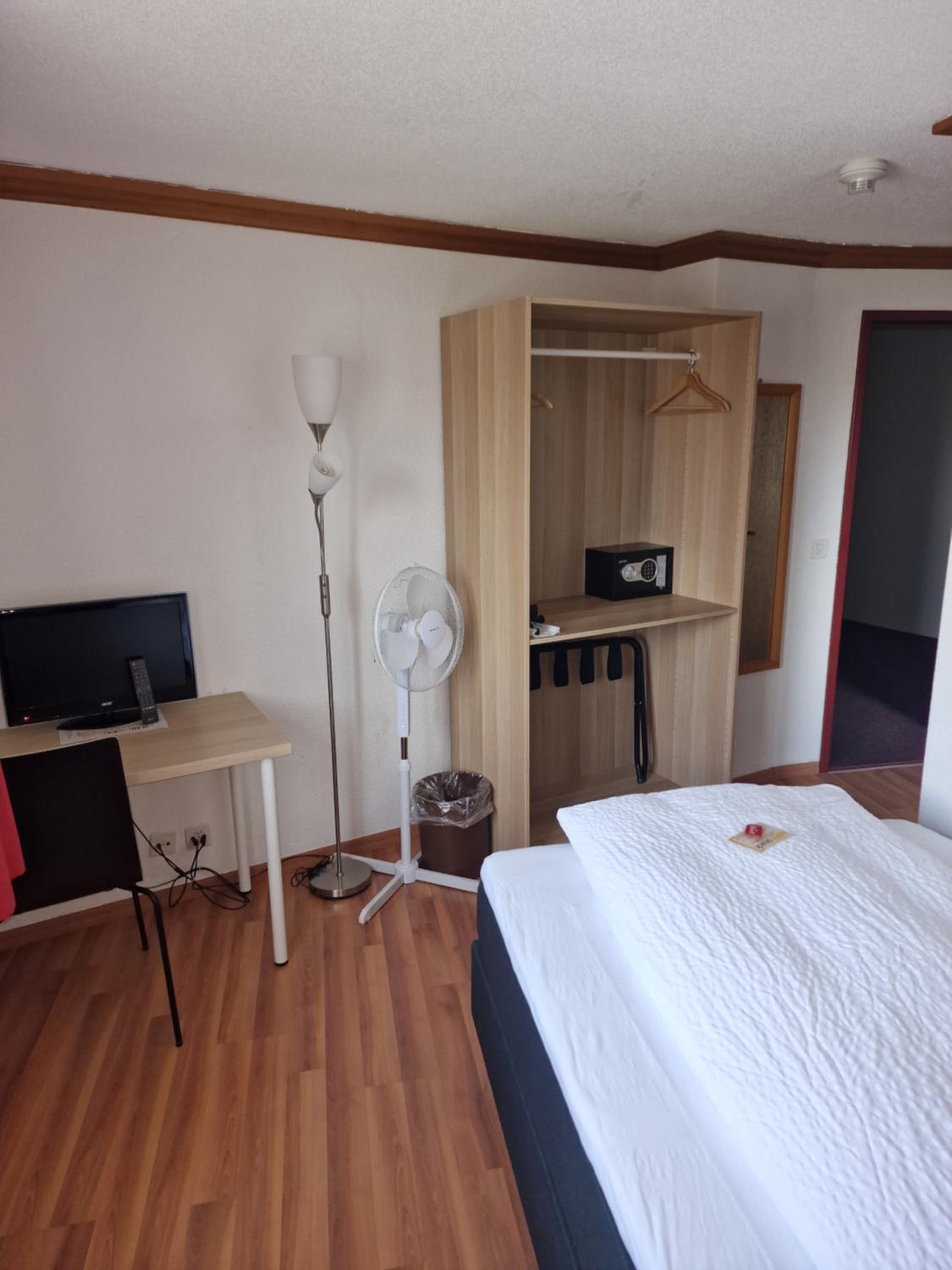 Single Room photo 1