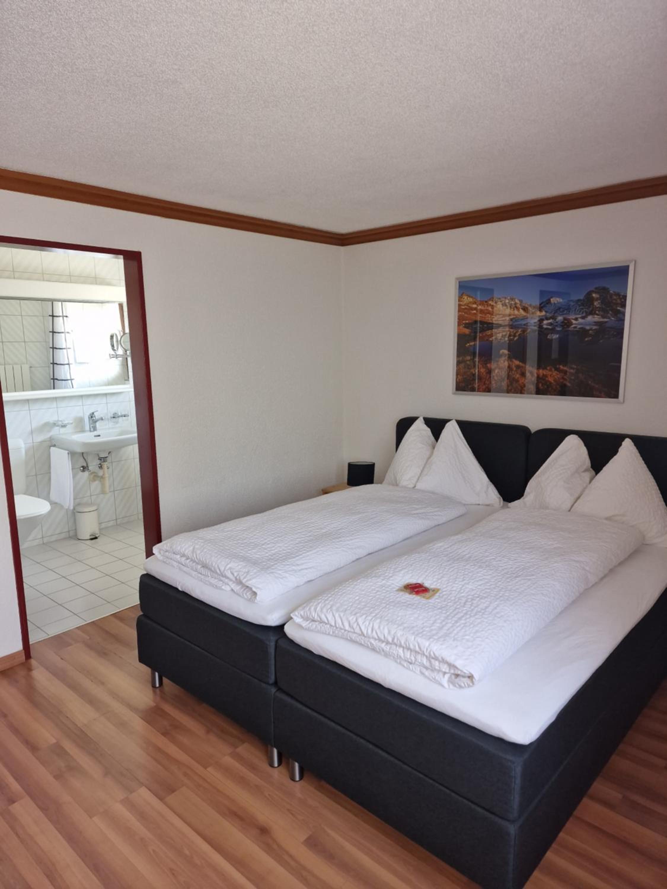 Twin Room - Photo 4