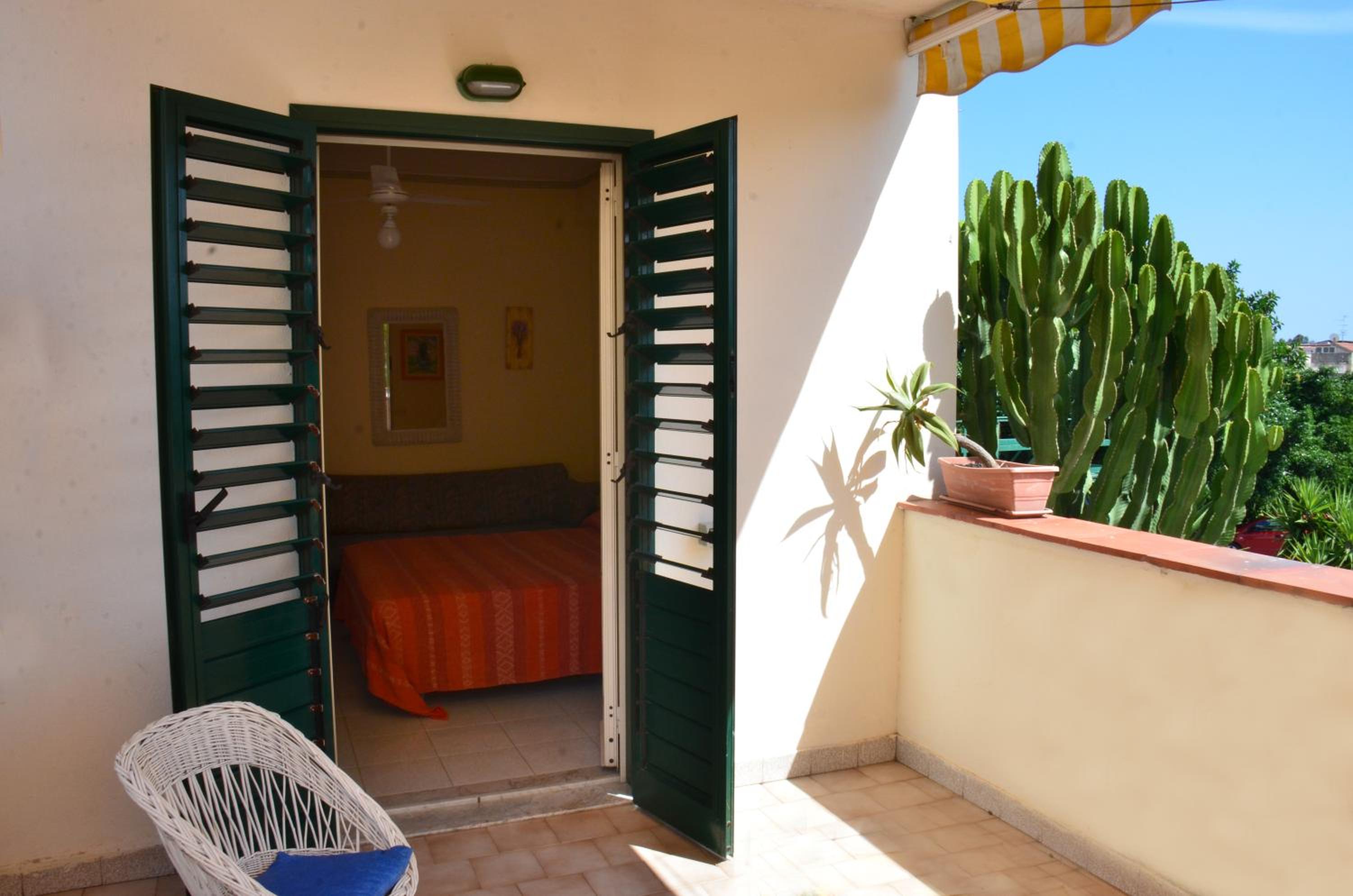 One Bedroom Apartment with Sea View - Photo 37