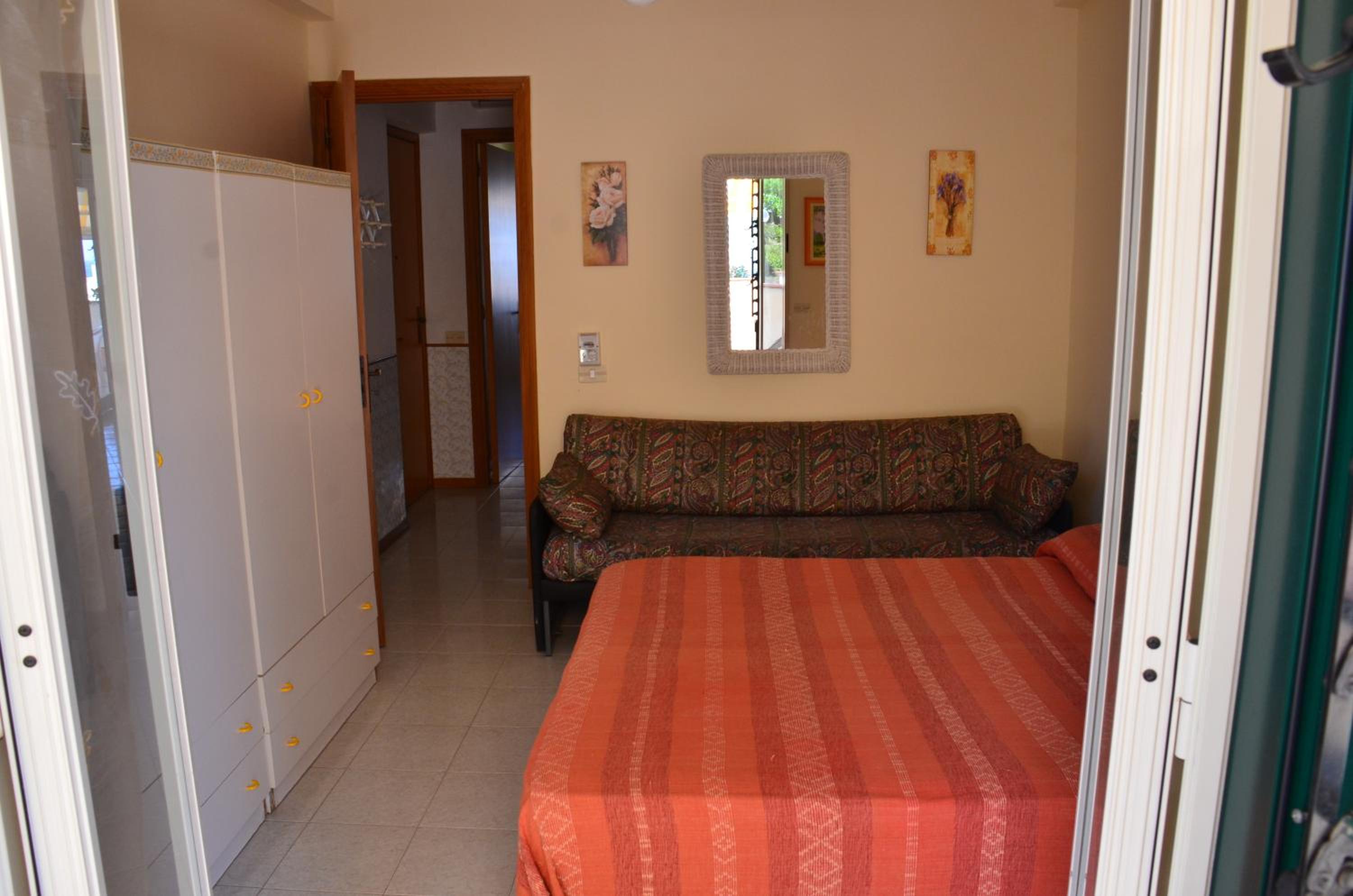 One Bedroom Apartment with Sea View - Photo 19