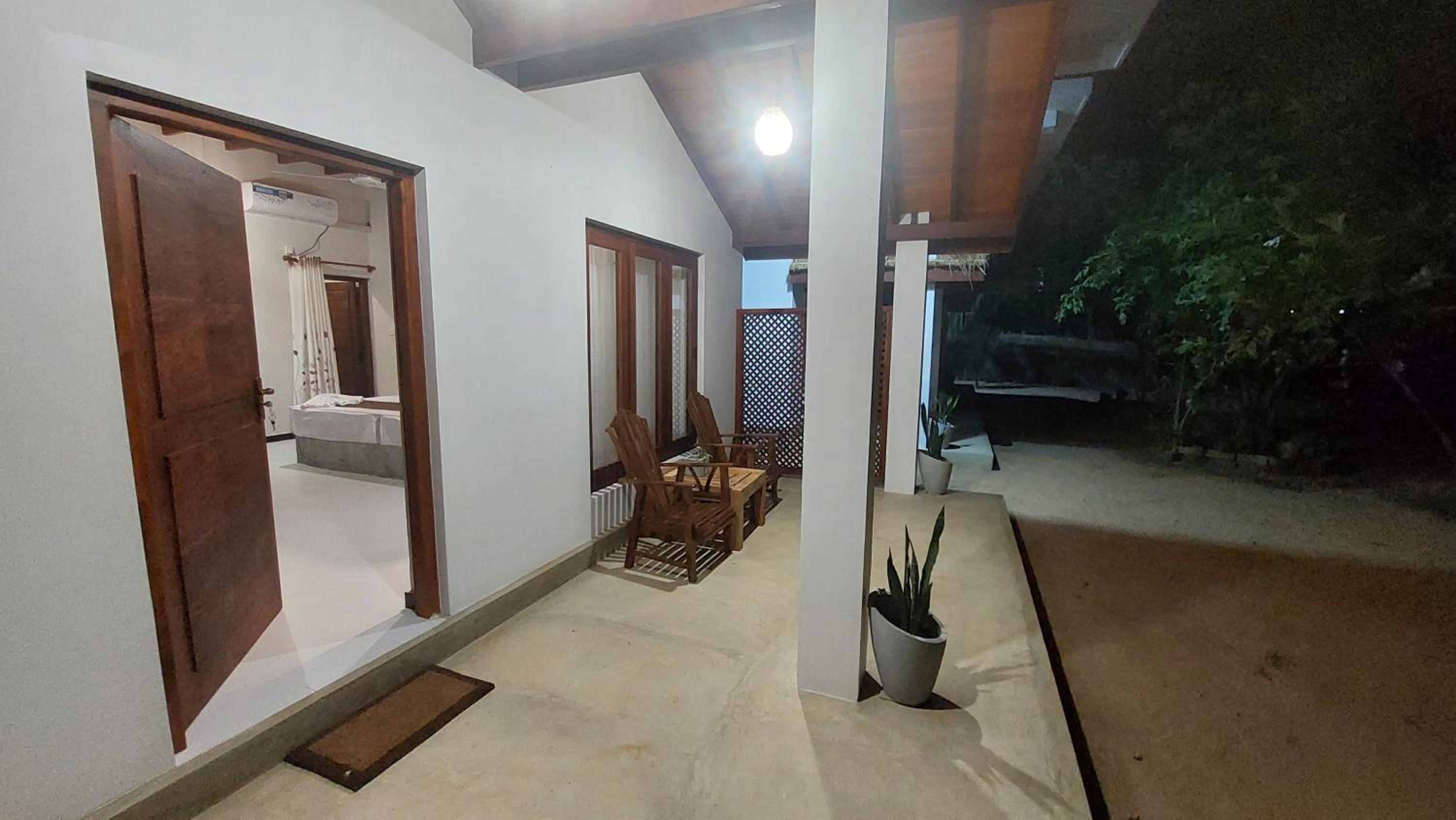 One-Bedroom Bungalow photo 3