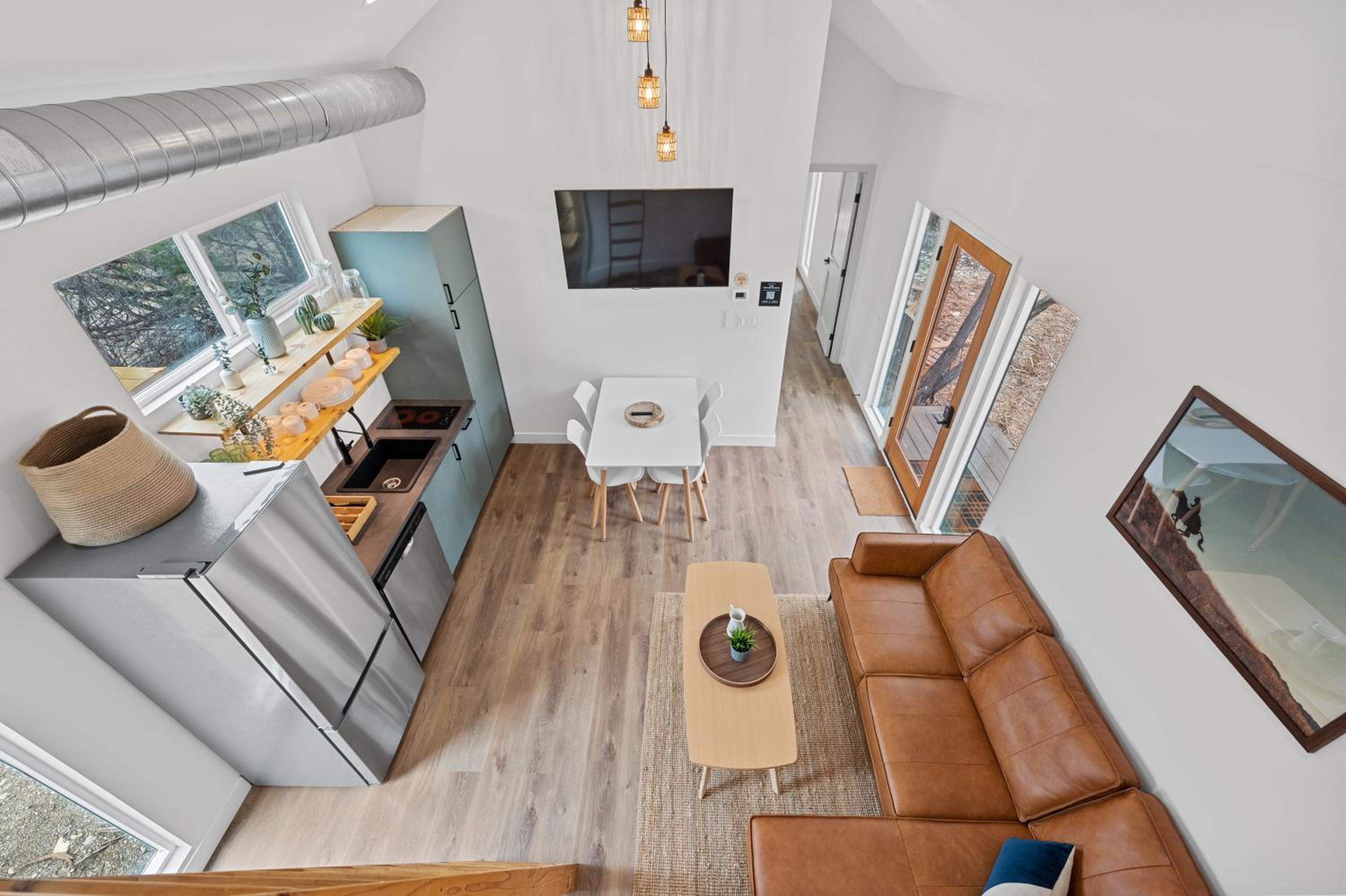 Two-Bedroom Suite - Photo 14