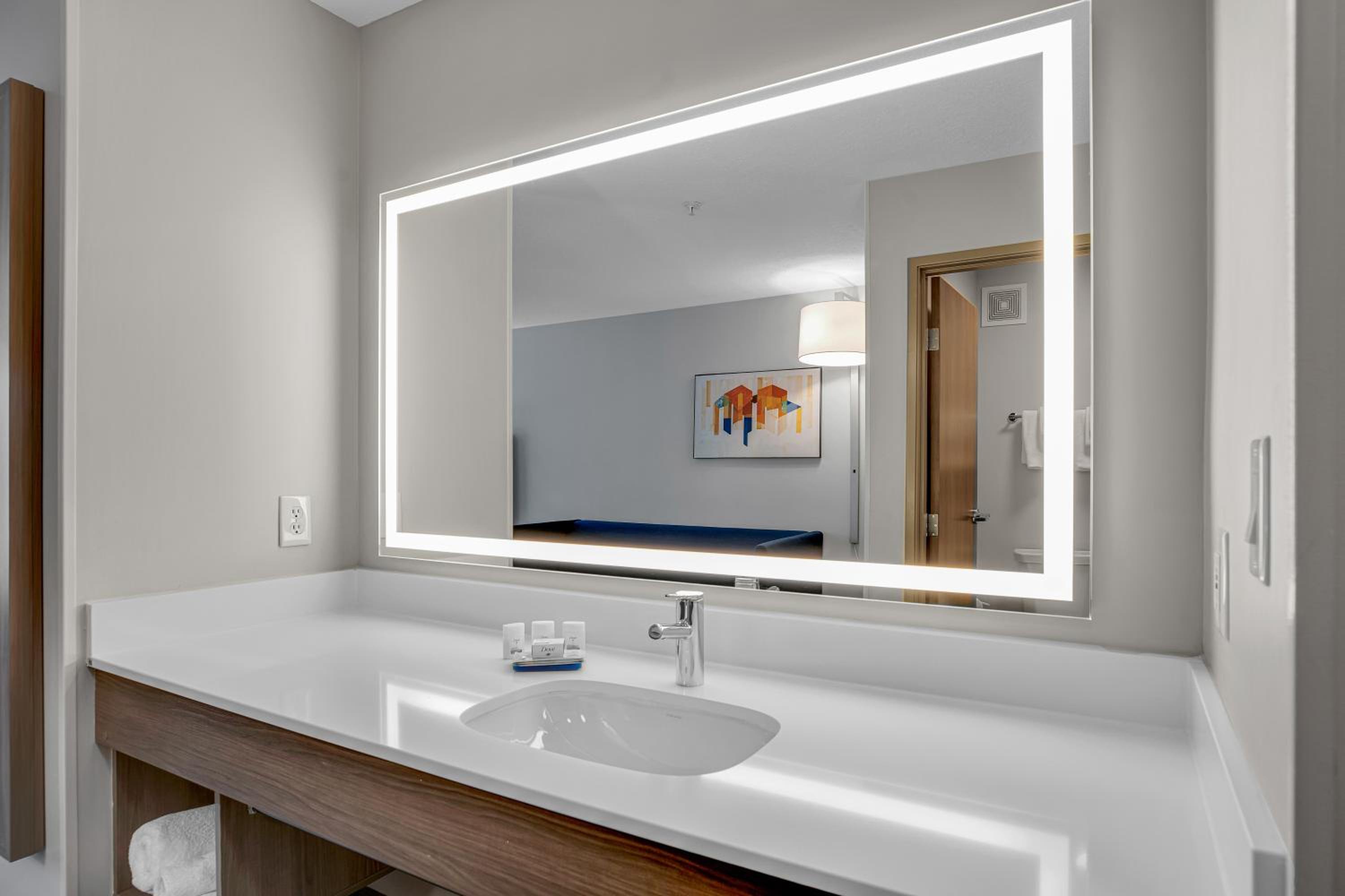 Standard Room - Photo 13